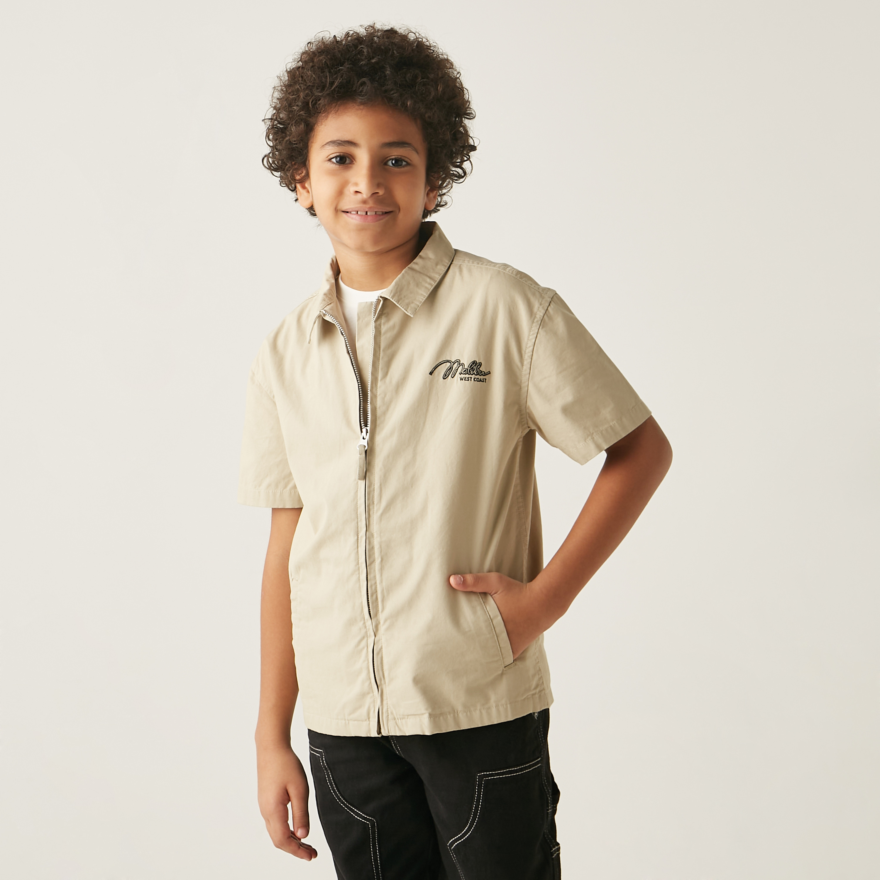 Juniors Embroidered Shirt with Short Sleeves and Zip Closure-boys-clothing-shirts-image-1