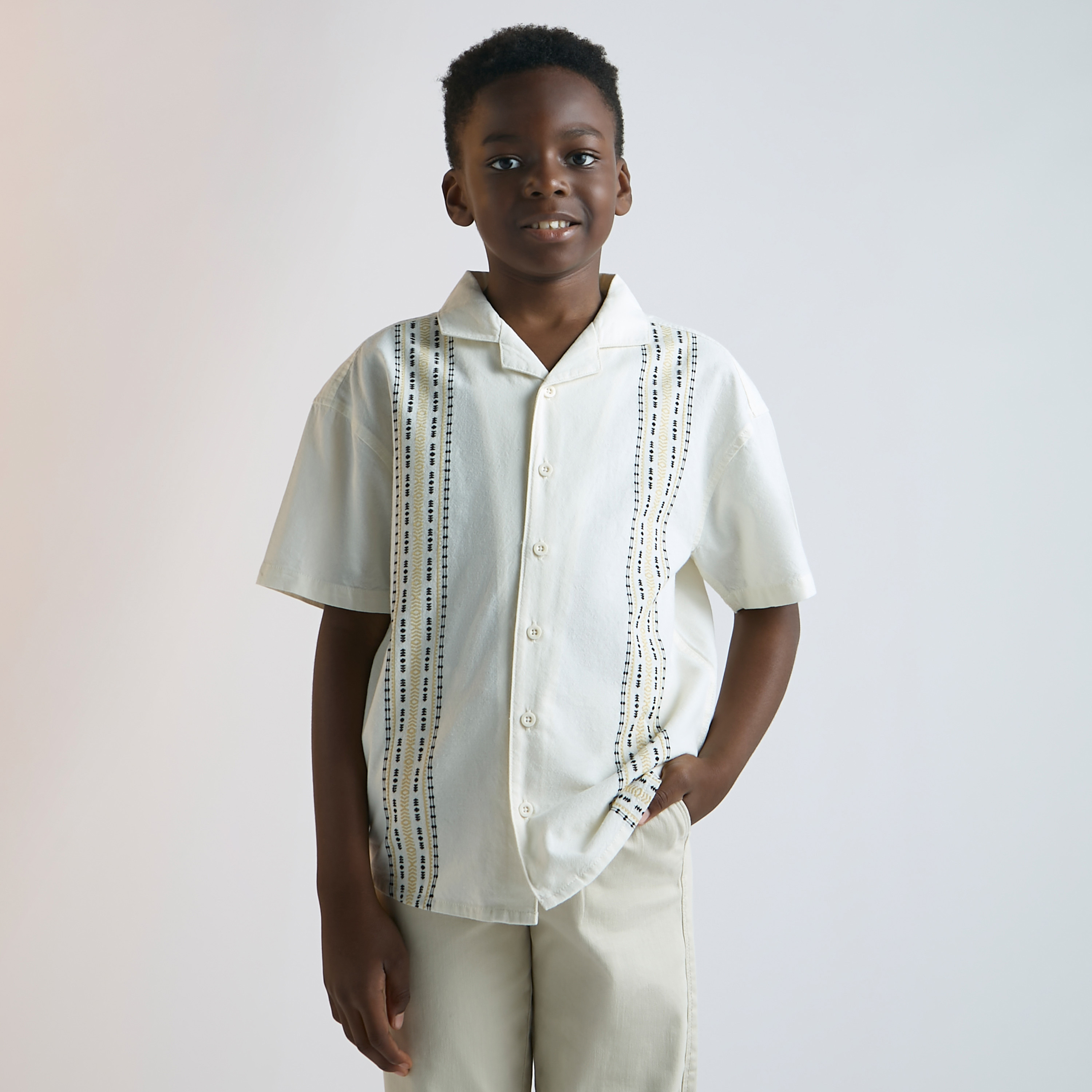 Juniors Embroidered Cotton Shirt with Camp Collar and Short Sleeves