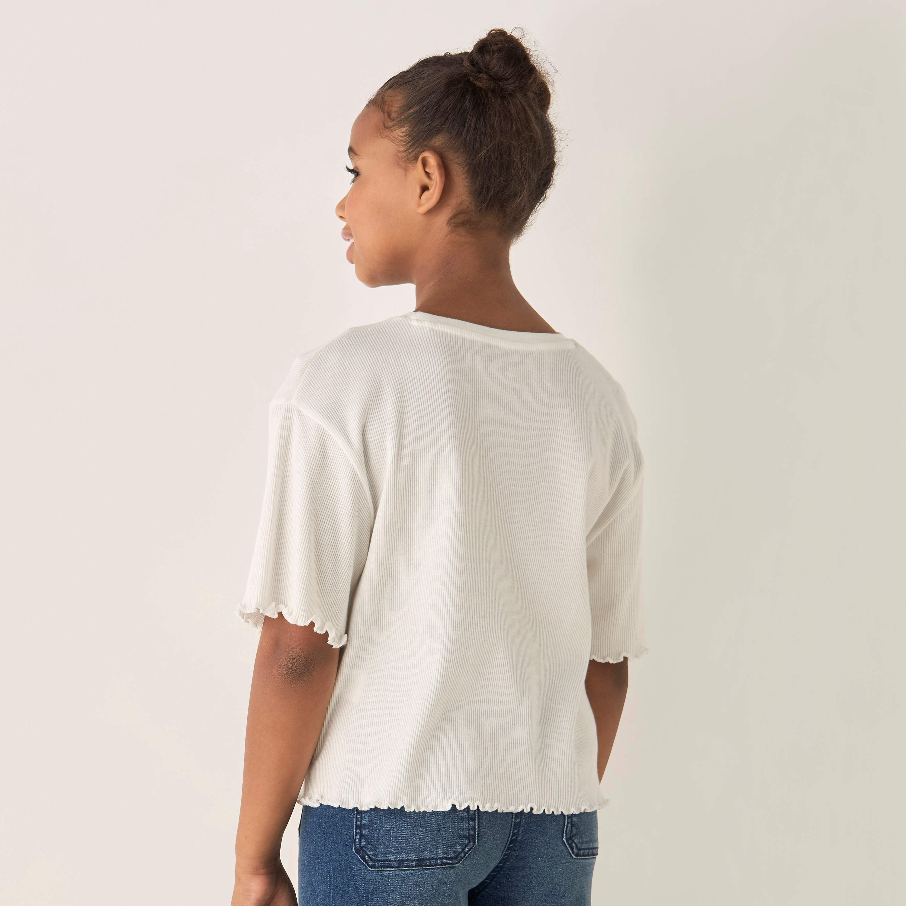 تيشيرت بزينة قلب وأكمام قصيرة من جونيورز-girls-clothing-tshirts-image-3
