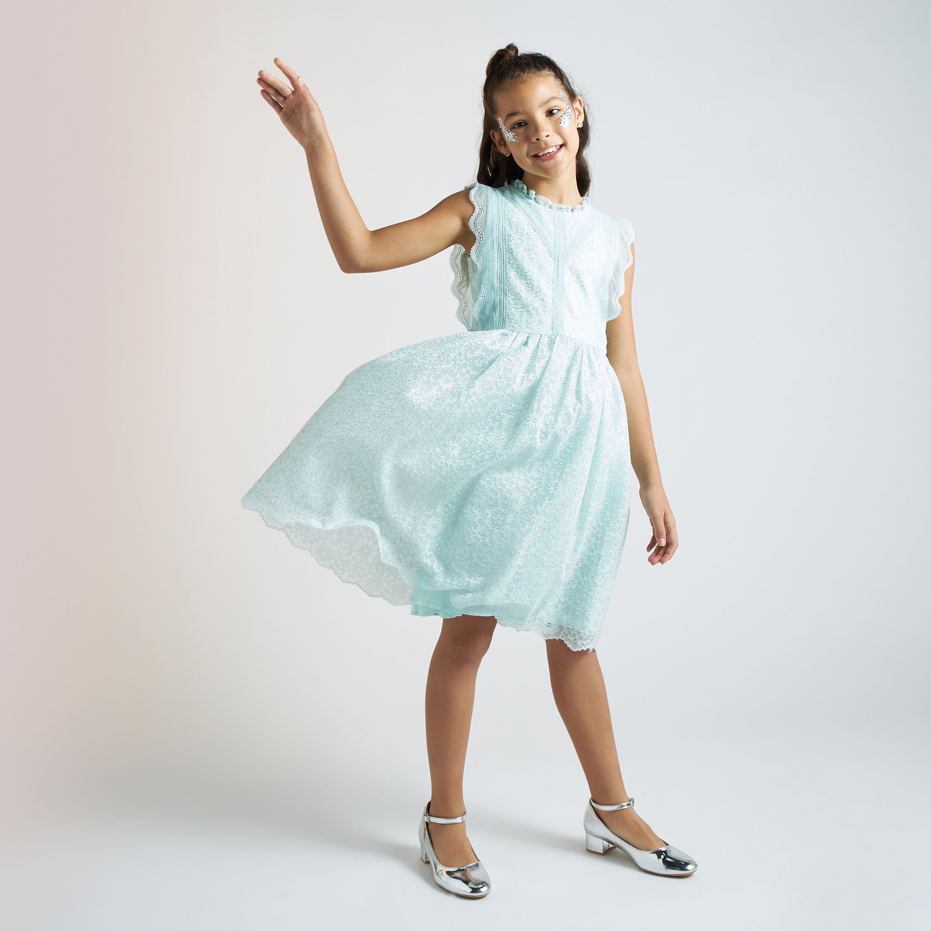 Juniors Lace Detail Sleeveless Dress with Zip Closure-girls-clothing-dressesandjumpsuits-image-2
