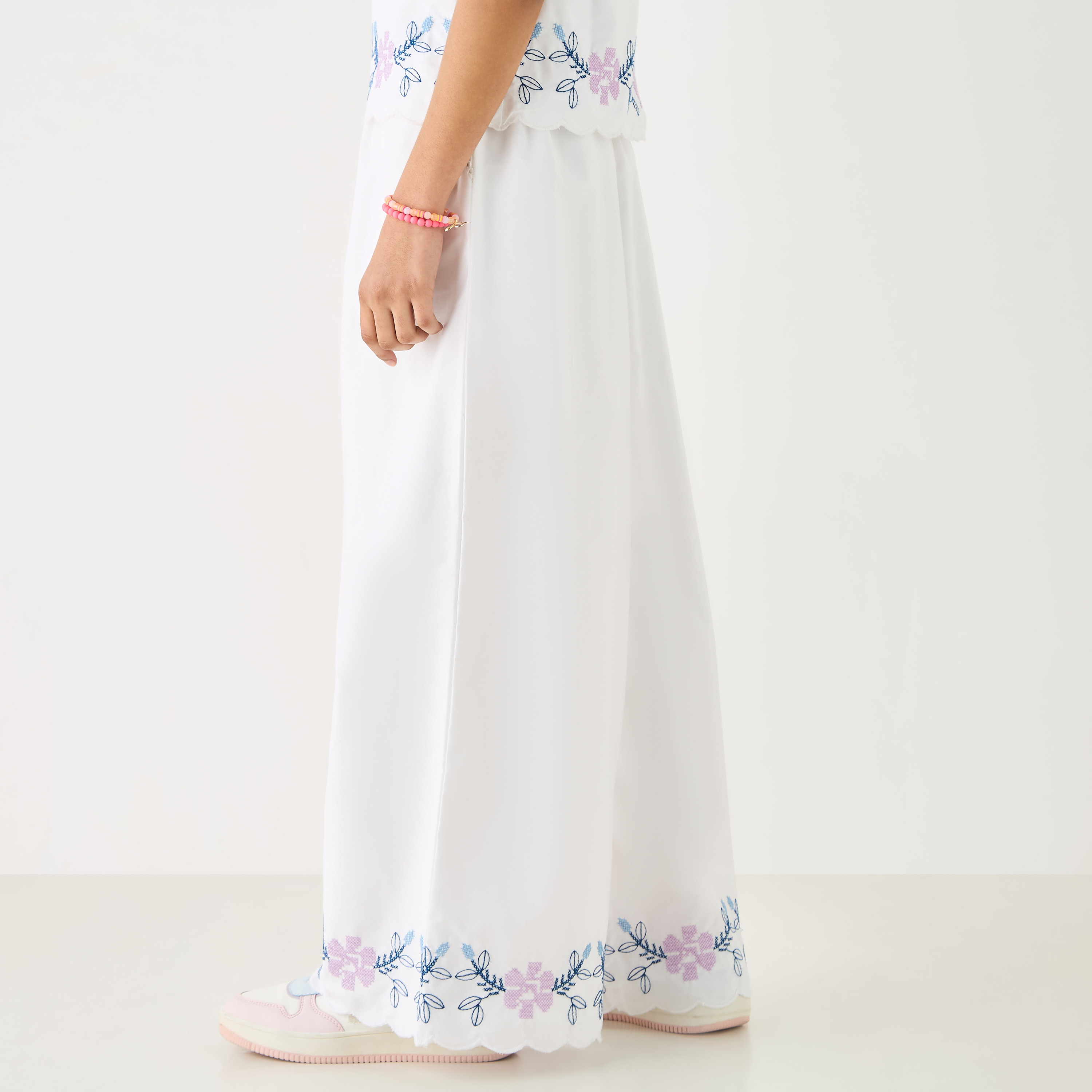 بنطلون واسع الساقين بتطريز أزهار وخصر بيبرباج وجيوب من إليجو-girls-clothing-bottoms-trousers-image-2