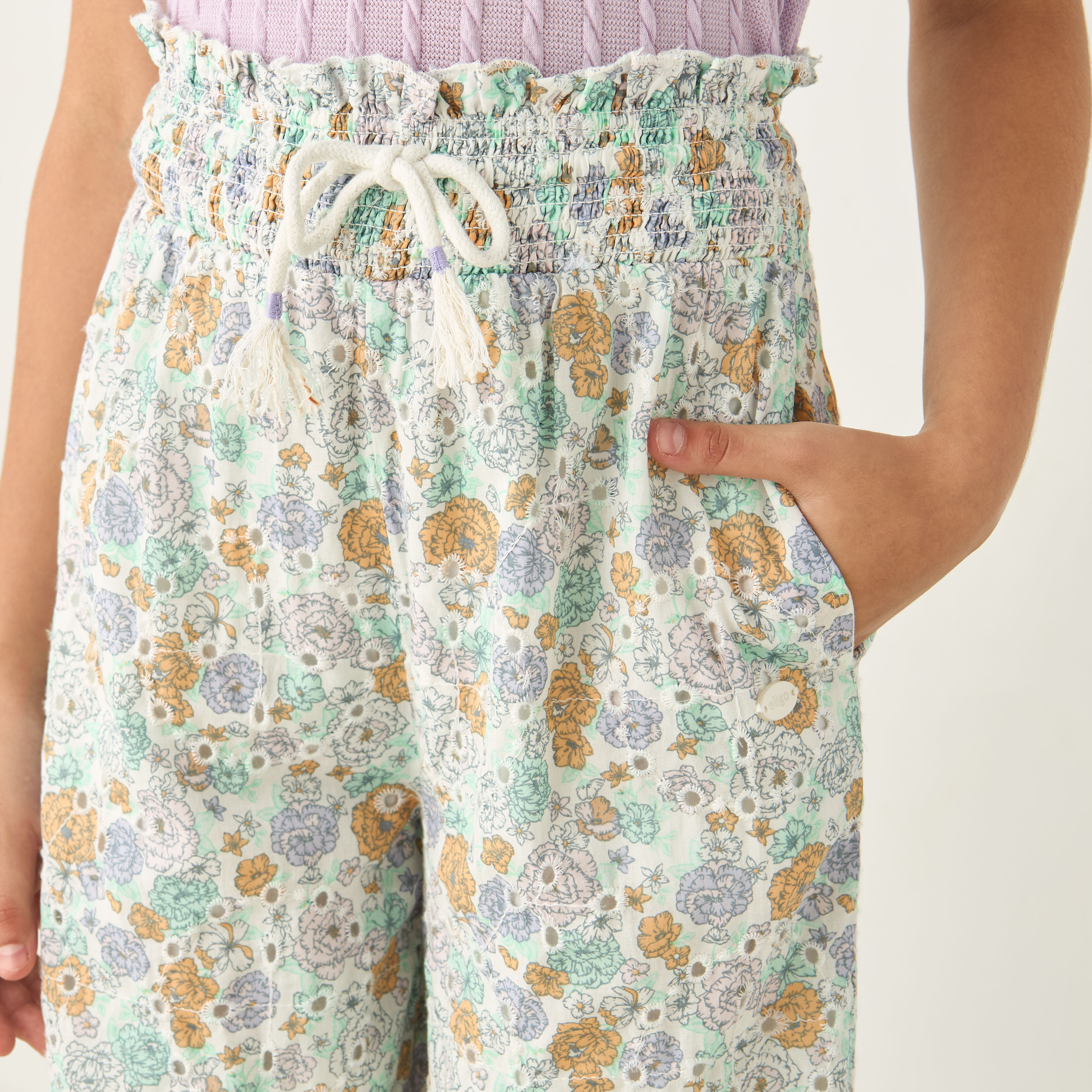 بنطلون بأرجل واسعة وخصر بيبرباج وتفاصيل شيفلي وطبعات زهرية من إليجو-girls-clothing-bottoms-trousers-image-1