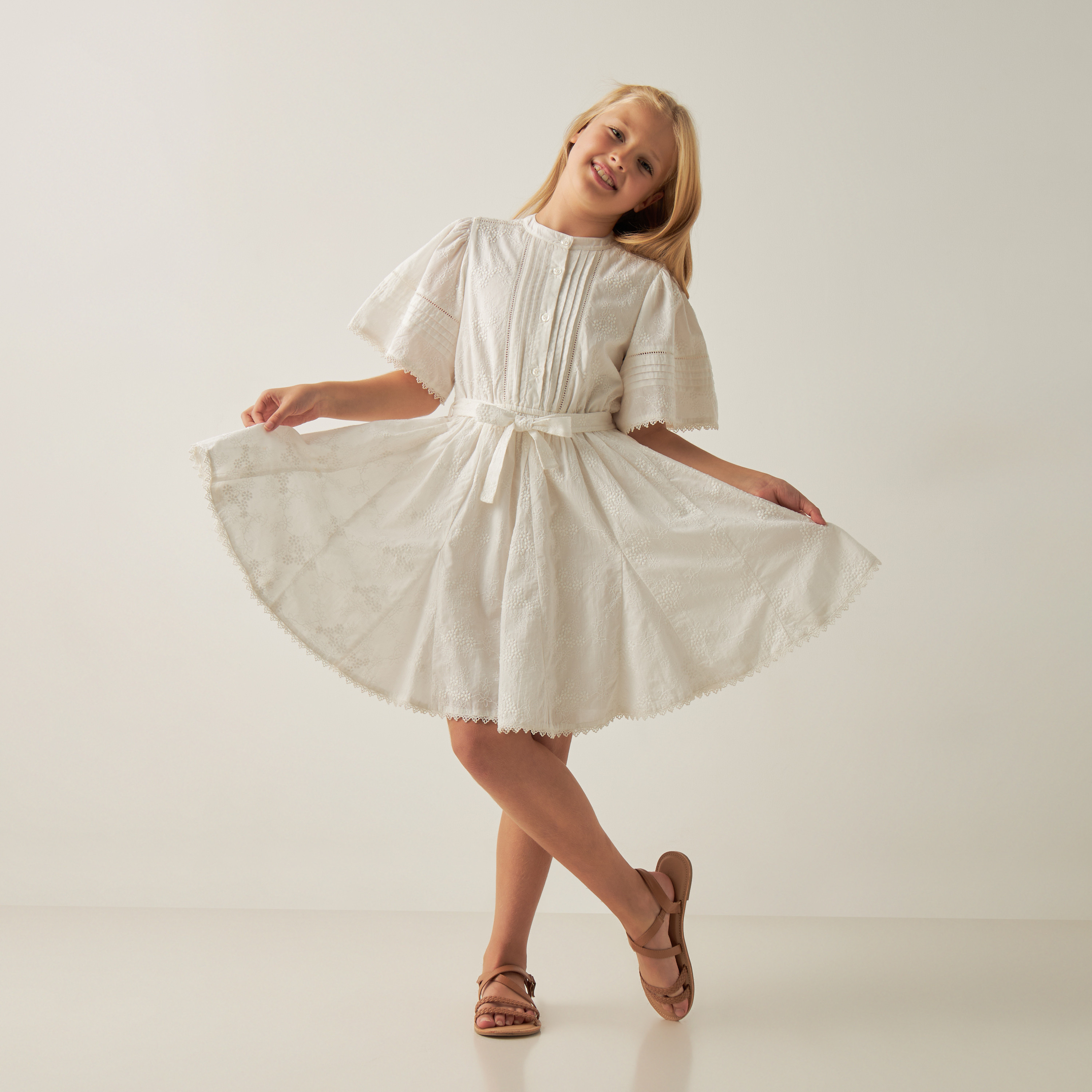 فستان إيه لاين مطرز بأكمام قصيرة واسعة وحزام من إليجو-girls-clothing-dressesandjumpsuits-image-2