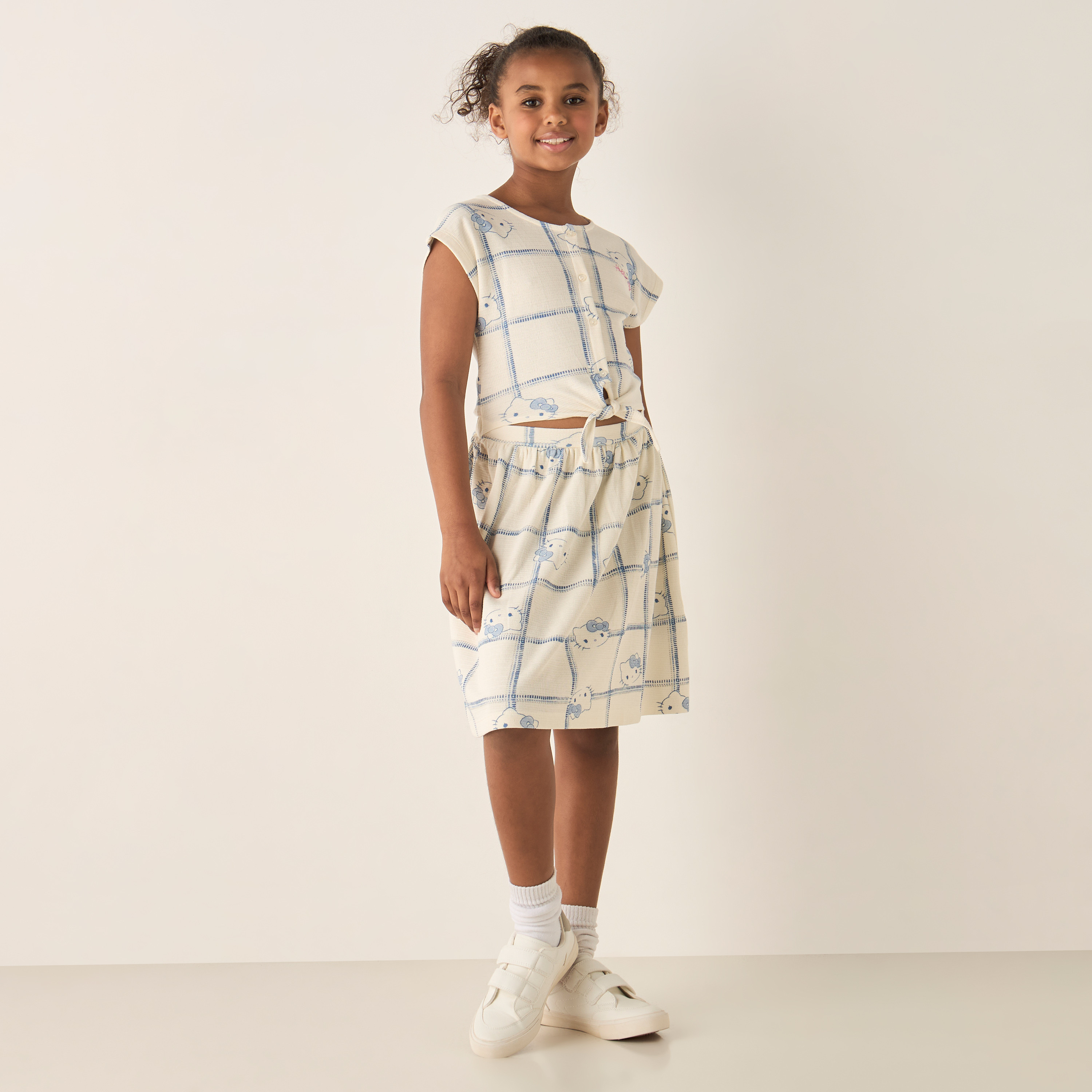 Sanrio Hello Kitty Print Dress with Cut-Out Detail-girls-clothing-dressesandjumpsuits-image-2