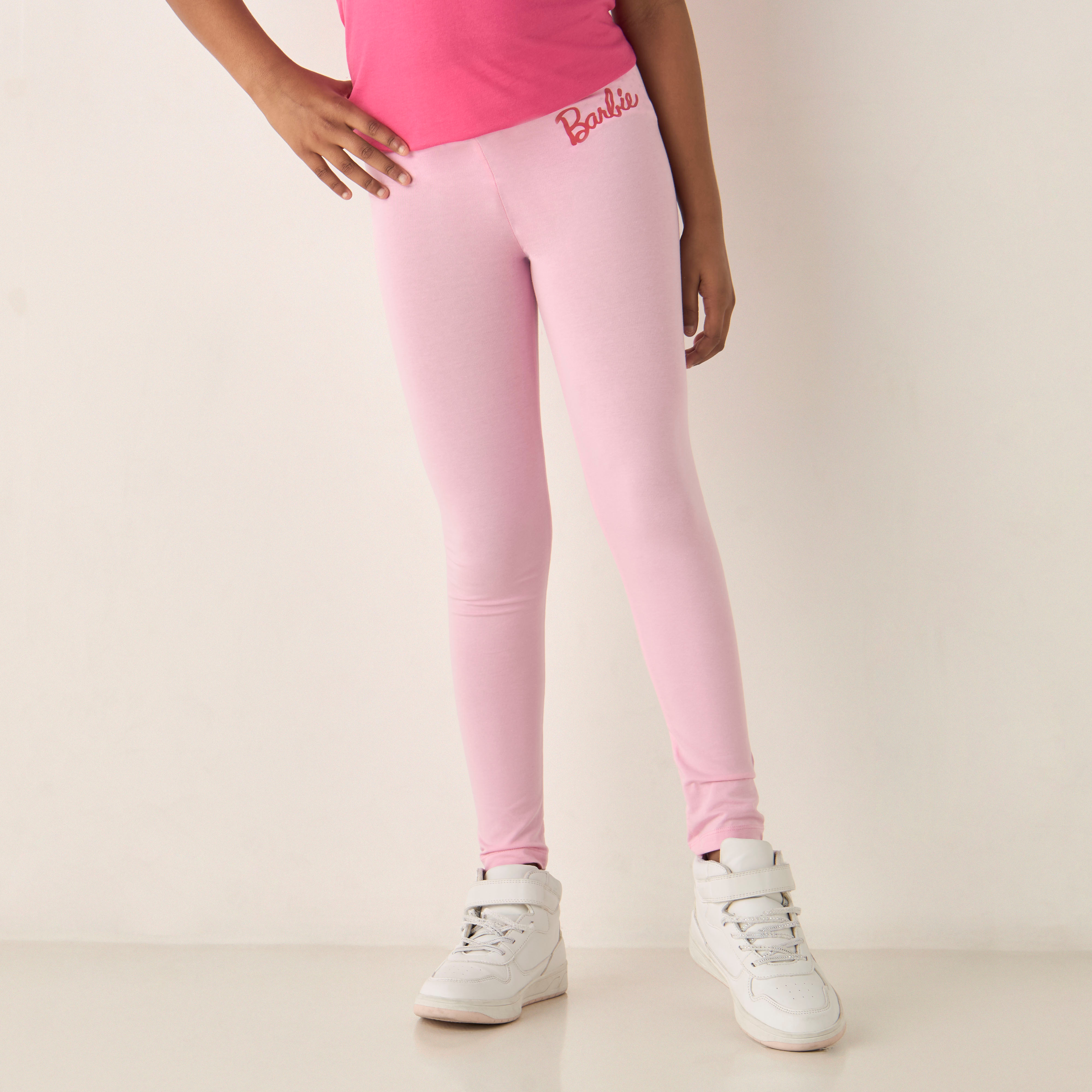 بنطلون ليقنز بطبعات وخصر مطّاطي من باربي-girls-clothing-bottoms-leggings-image-1