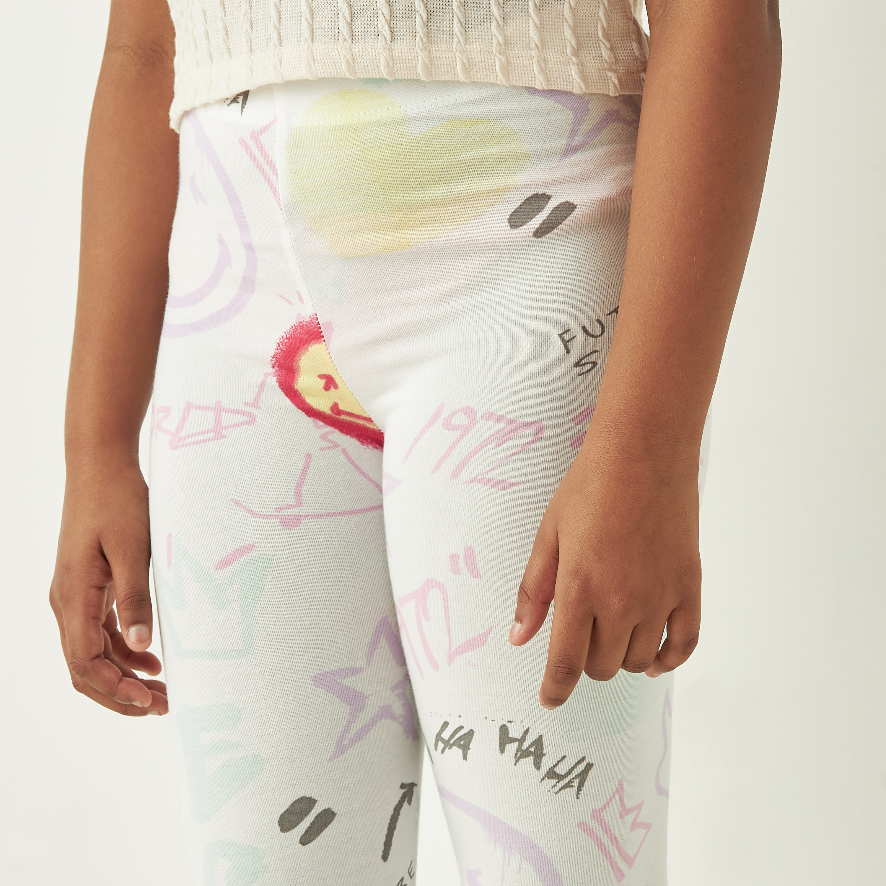بنطلون ليقنز بخصر مطّاطي وطبعات من ديزني-girls-clothing-bottoms-leggings-image-4