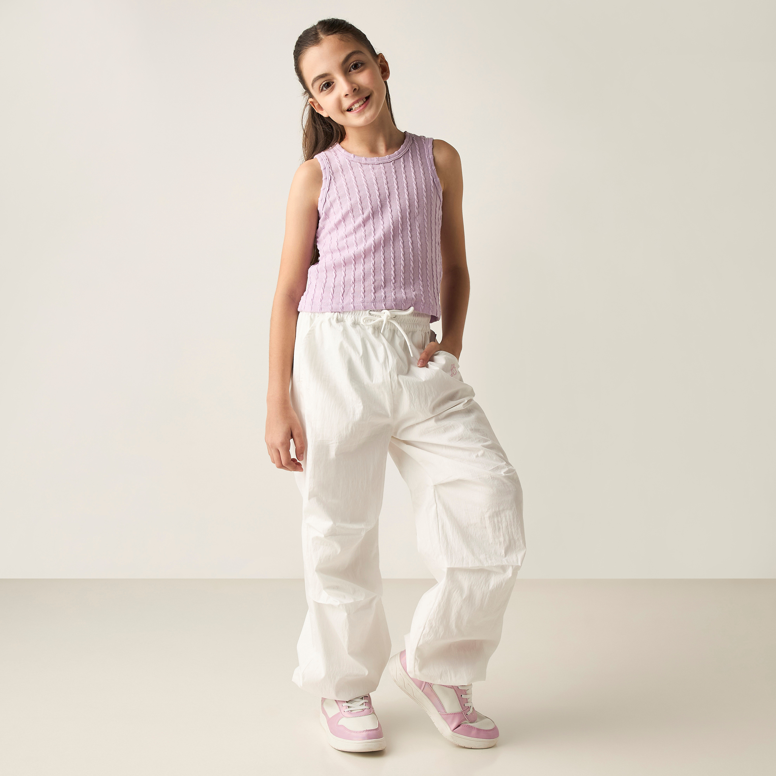 Kappa Logo Detail Joggers with Drawstring Closure and Pockets-girls-clothing-bottoms-joggersandtrackpants-image-3
