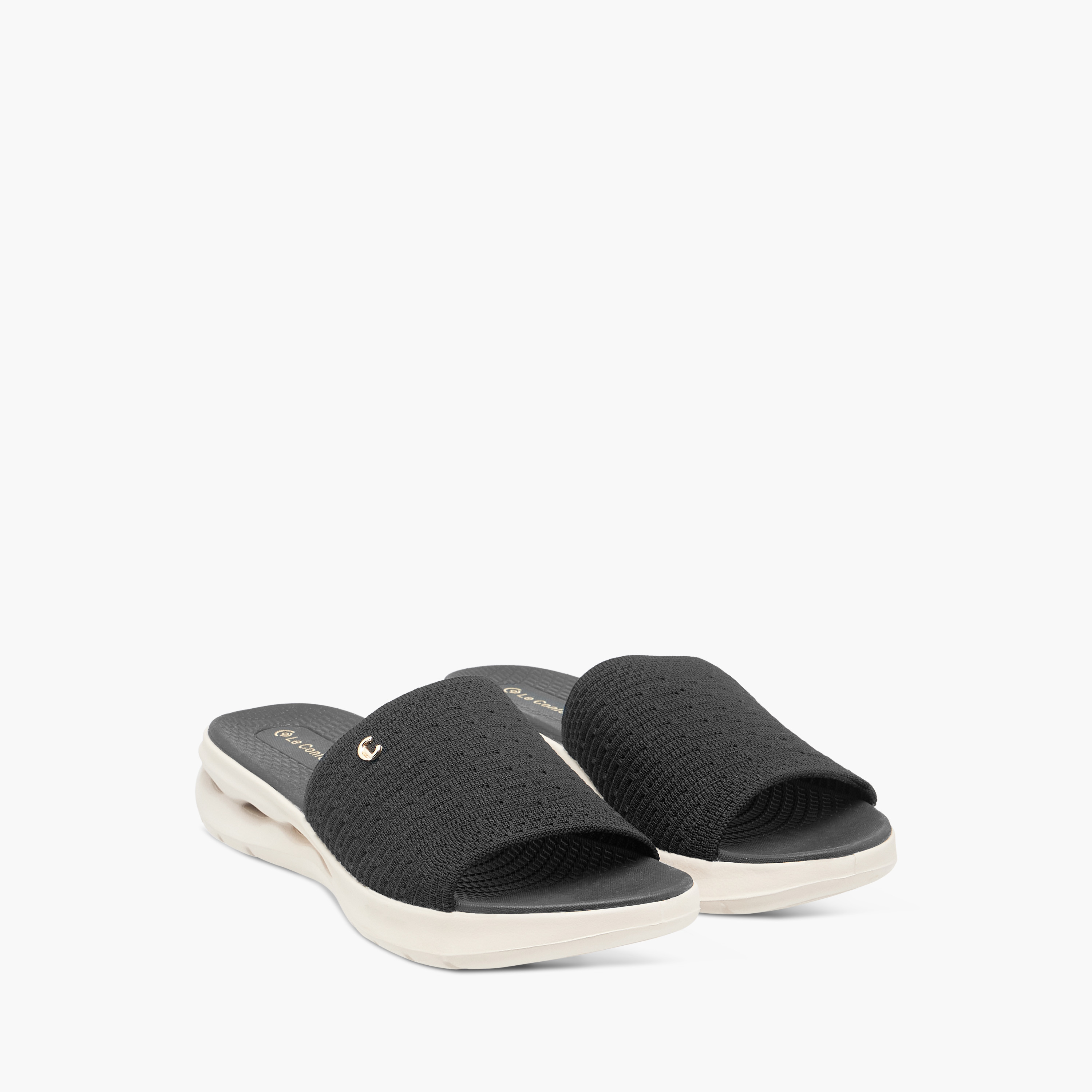 صندل خفيف مريح بارز الملمس سهل الارتداء للنساء من لو كونفورت-women-shoes-flats-sandals-image-1