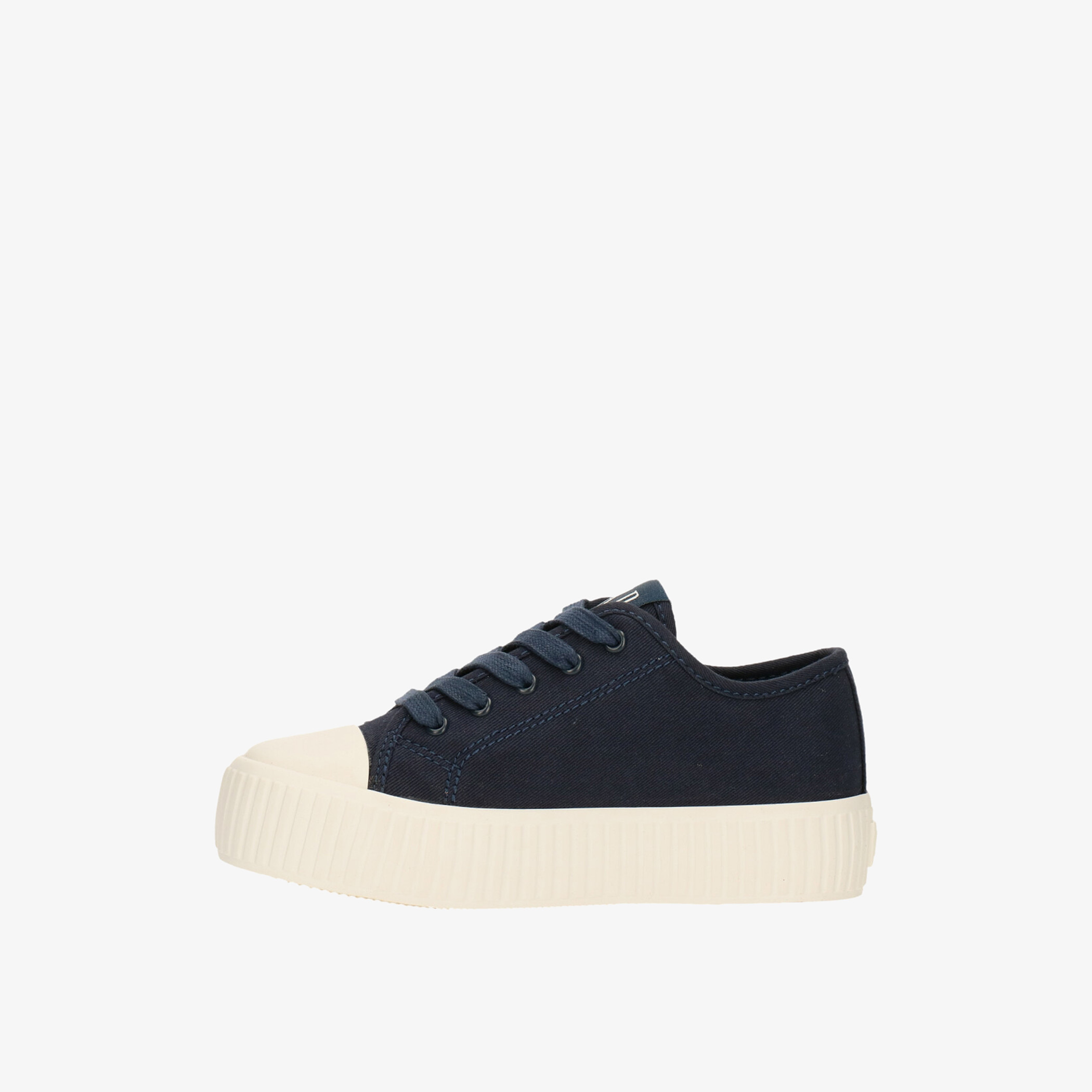 Gap 2024 canvas shoes