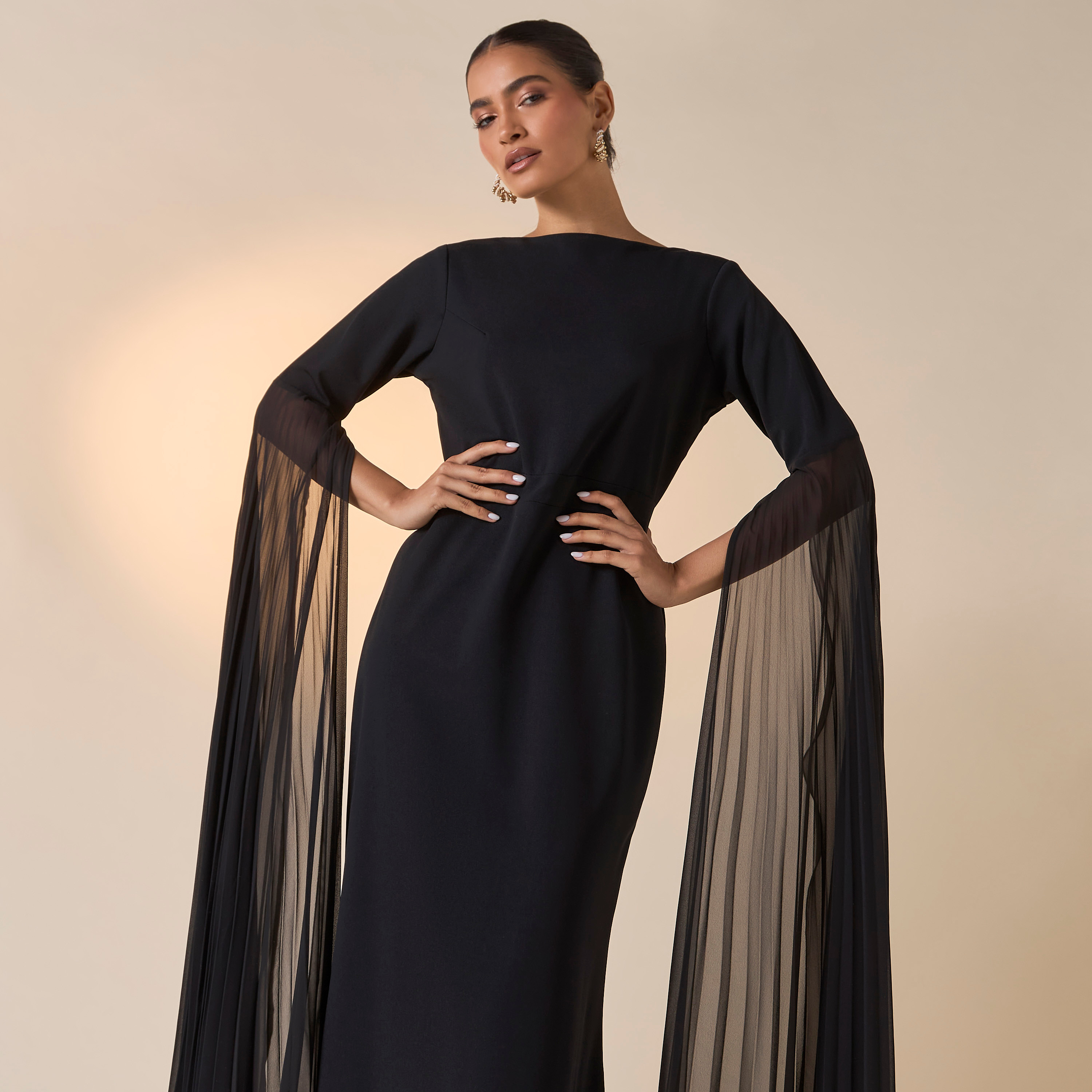 فستان سادة بياقة قارب وأكمام كاب من فيور-women-clothing-dresses-image-4