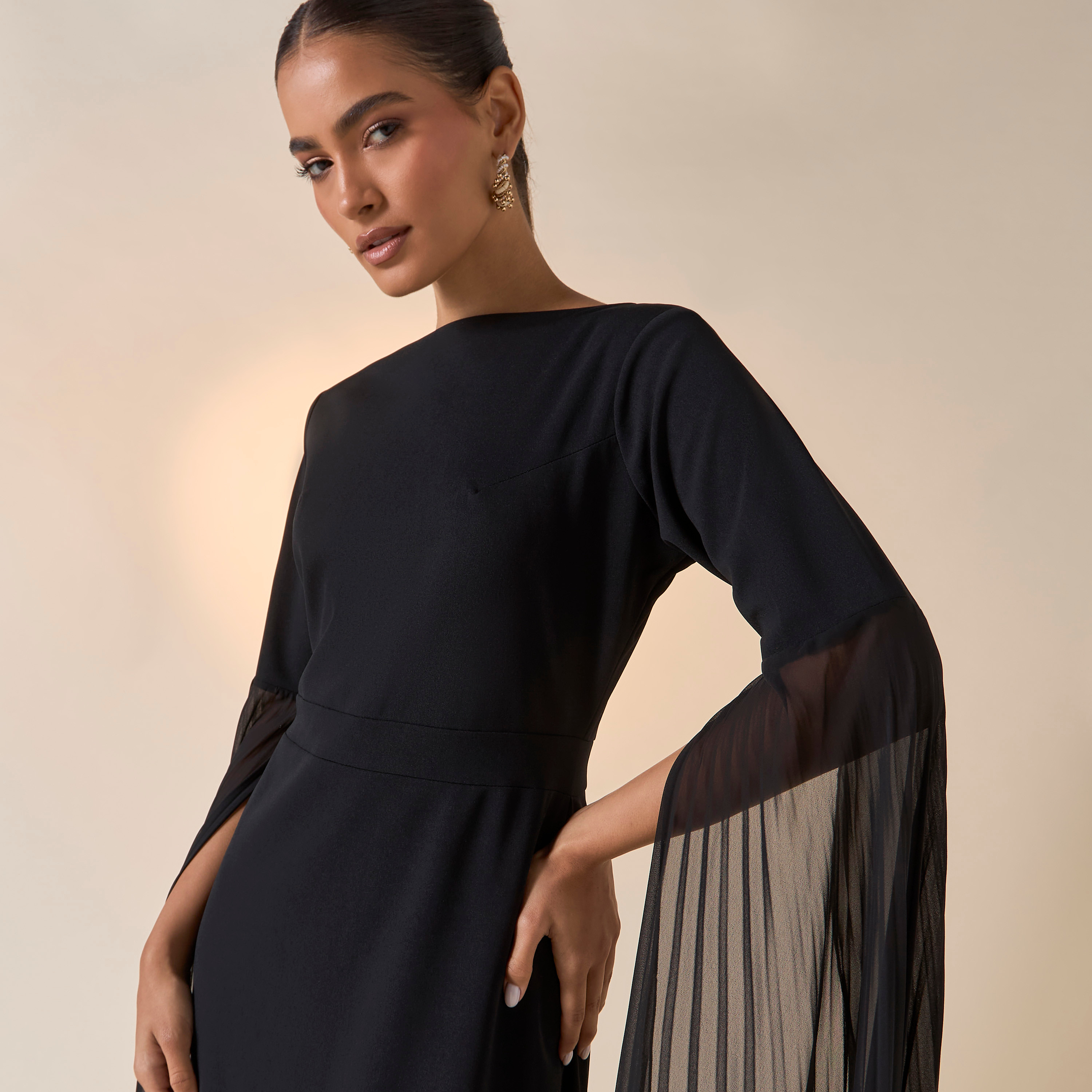 فستان سادة بياقة قارب وأكمام كاب من فيور-women-clothing-dresses-image-6