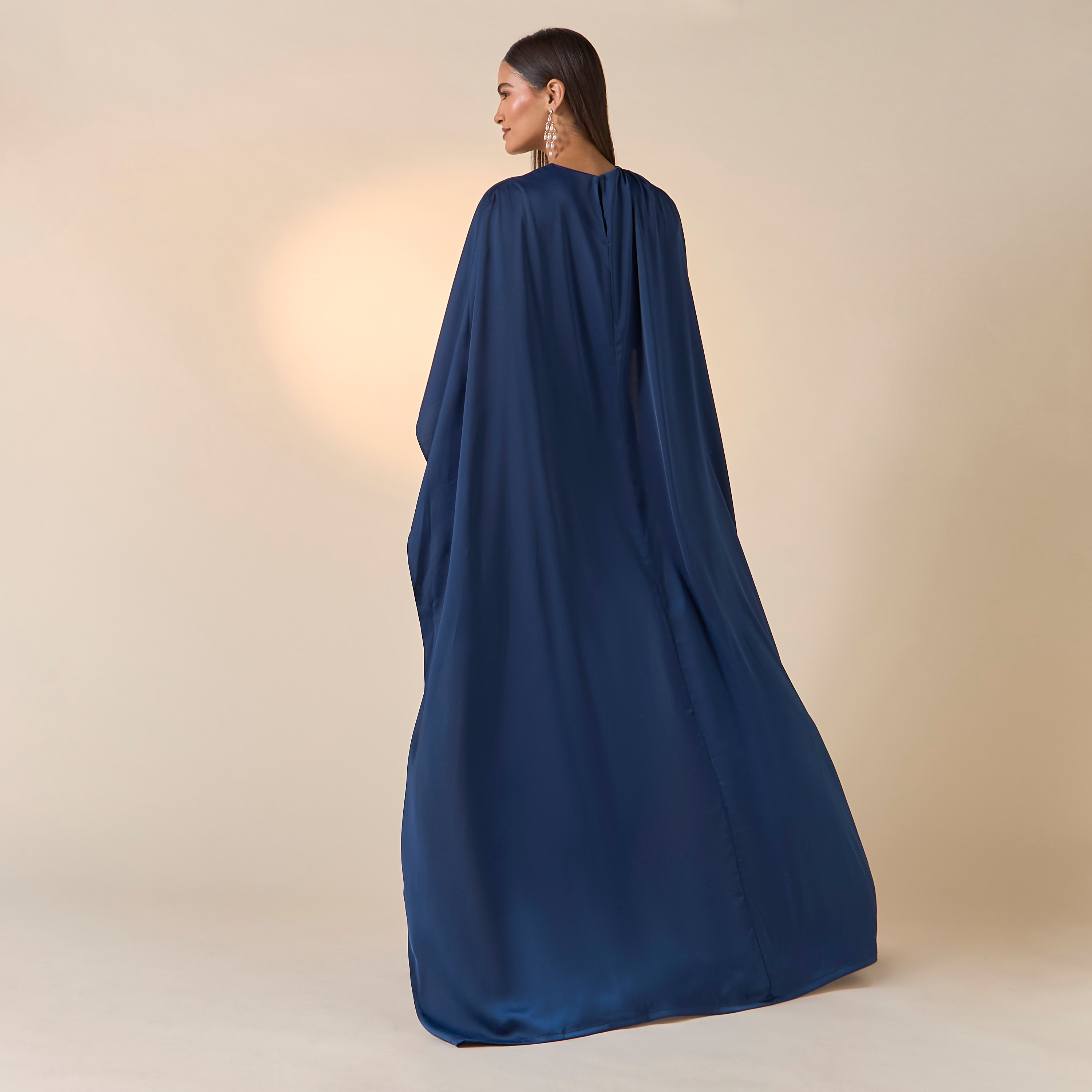 فستان سادة بياقة مستديرة وأكمام كاب من فيور-women-clothing-dresses-image-8
