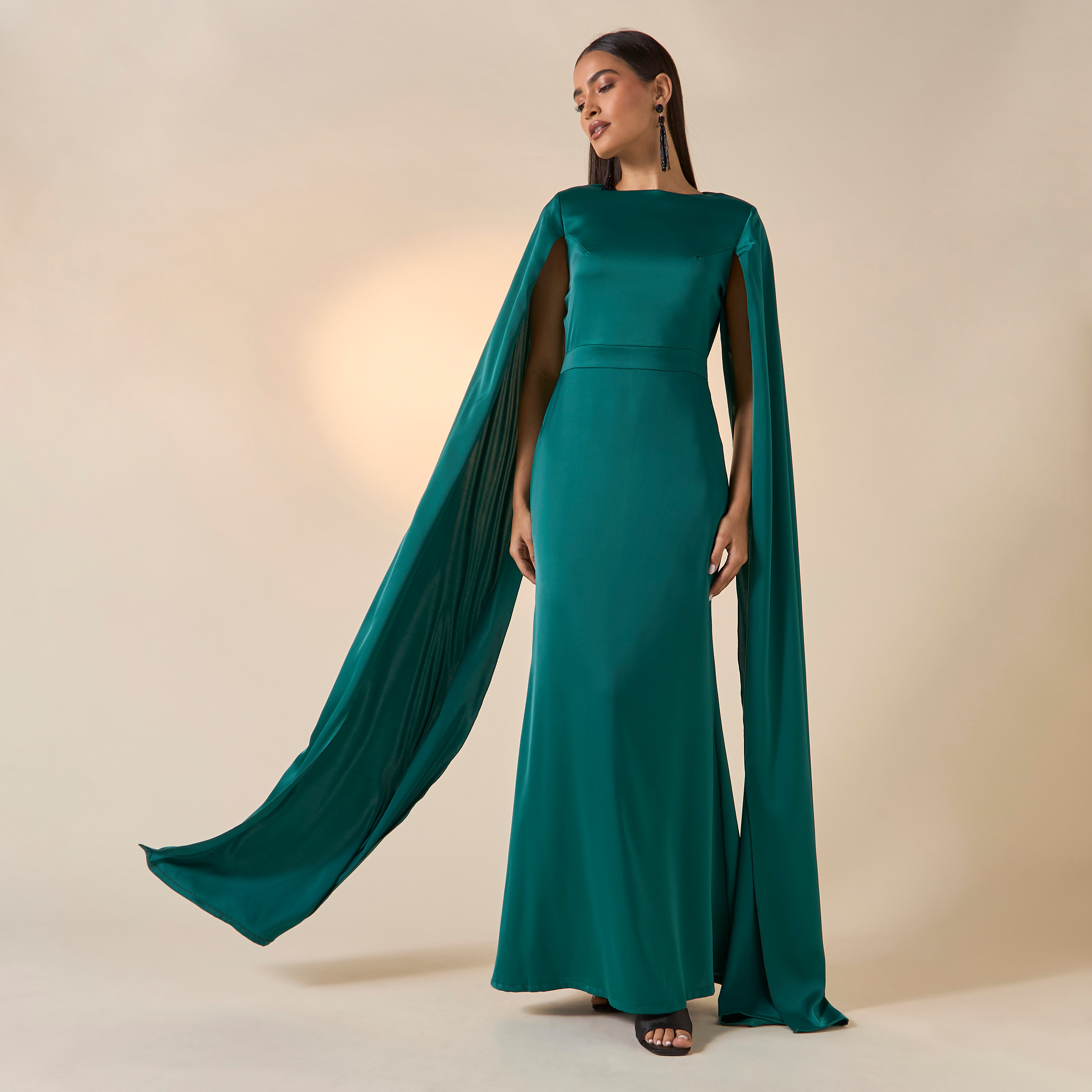 فستان سادة بياقة مستديرة وأكمام كاب من فيور-women-clothing-dresses-image-8