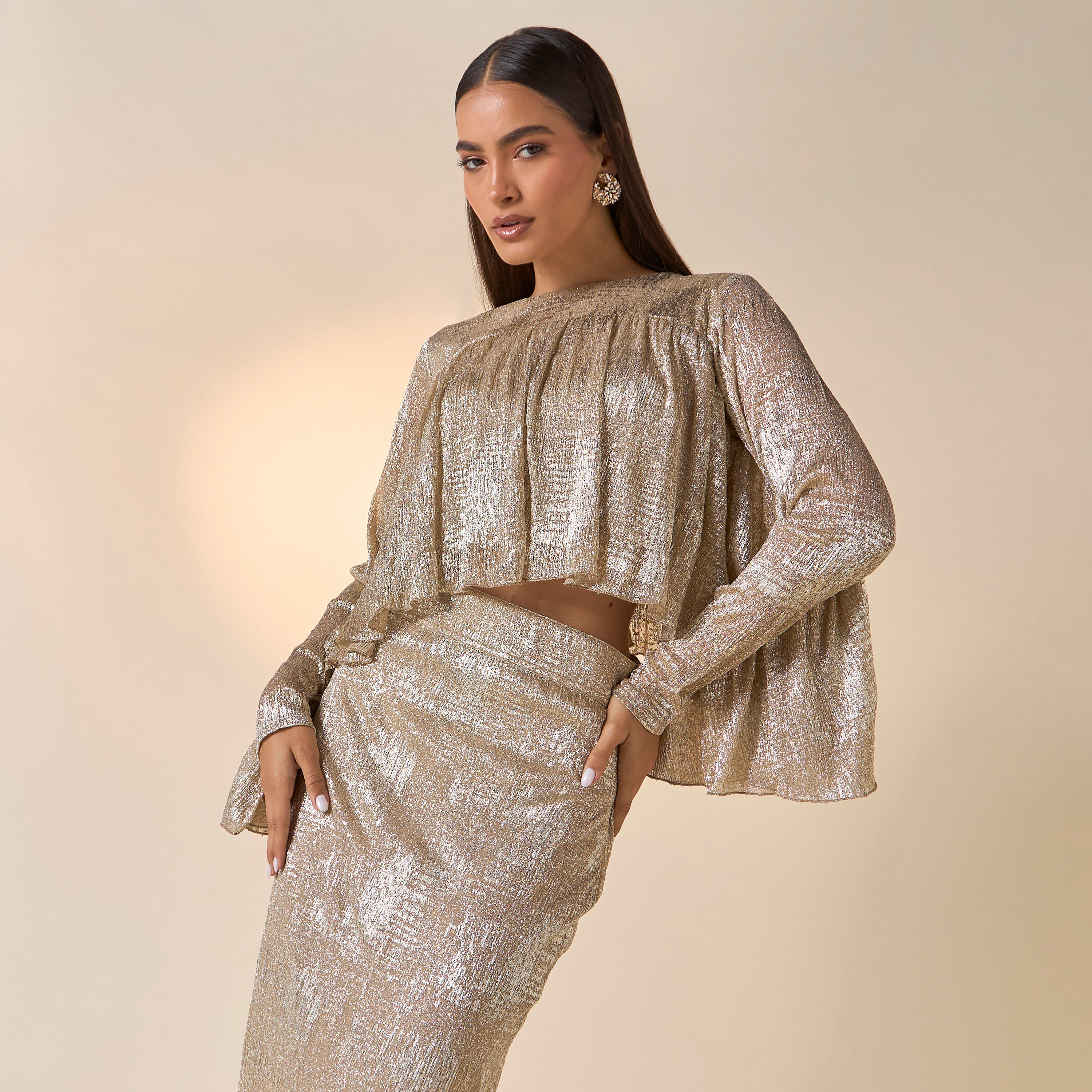 طقم تنورة وبلوزة قصيرة بارزة الملمس بياقة مستديرة من فيور-women-clothing-coordsets-image-2