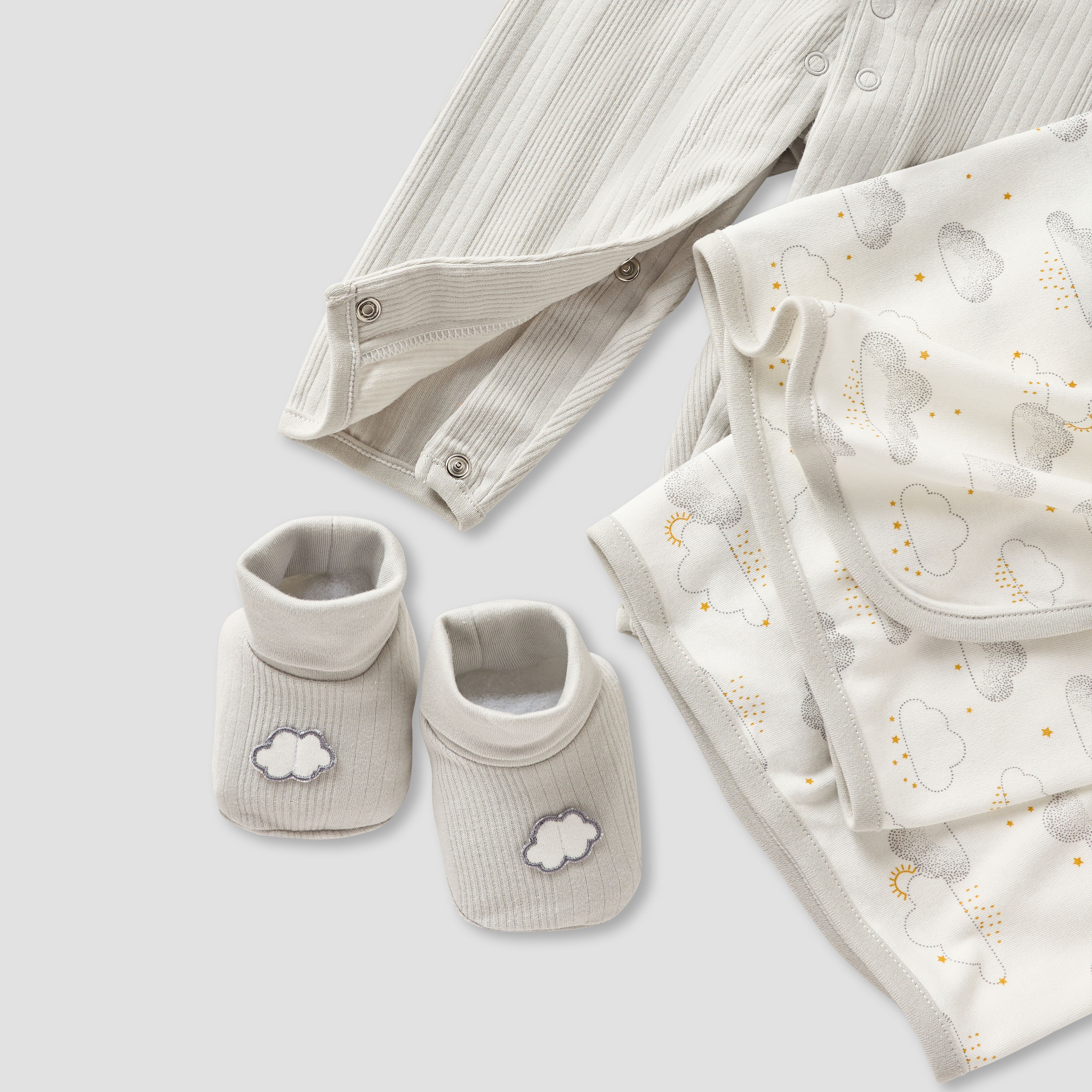 Juniors 4-Piece Girls Gift Set - Cotton - Bodysuit, Booties, Beanie Cap - Cloud Print-baby-girls-clothing-setsandcoords-image-8