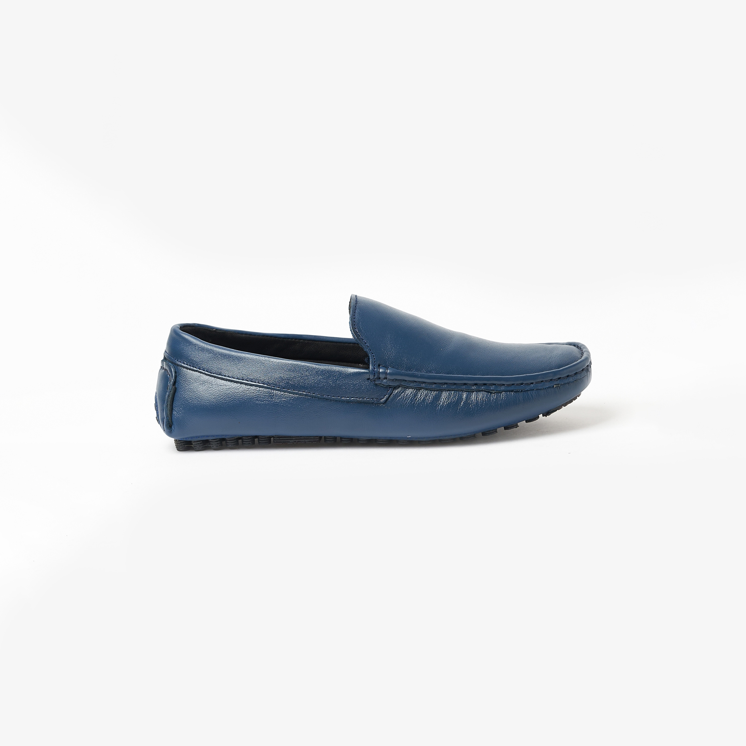 حذاء رجالي بمقدمة مستديرة موكيشنز من جيواومني | GEO-13-men-shoes-loafersandmoccasins-image-7