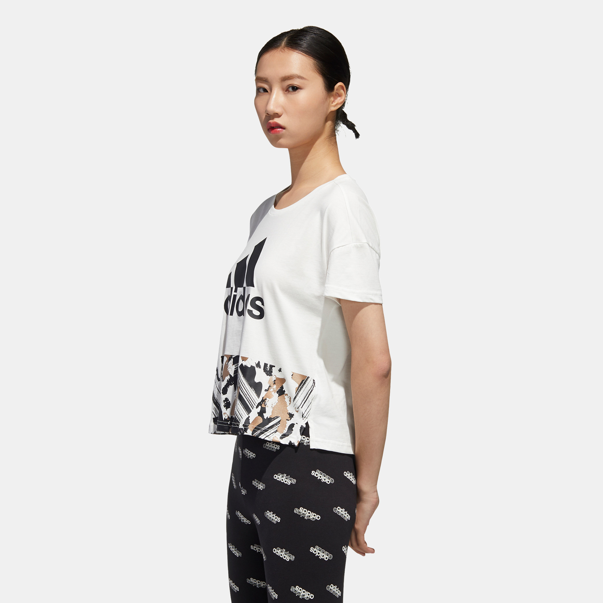 Shop Adidas Printed Training Crop T-shirt with Crew Neck and Short Sleeves  Online | Centrepoint Saudi