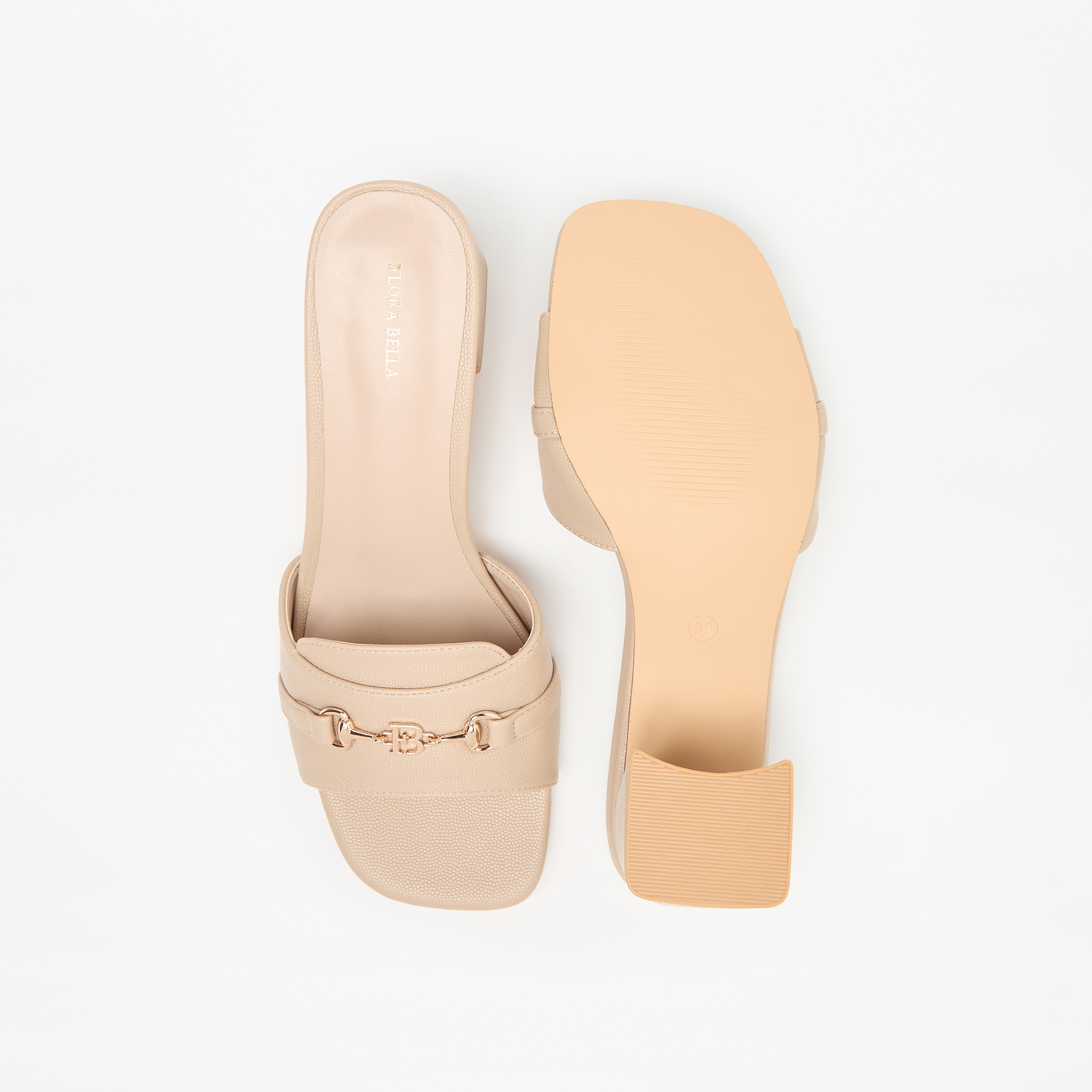 صندل سهل الارتداء بارز الملمس بكعب سميك وإبزيم مزيّن من فلورا بيلا-women-shoes-sandals-heeled-image-4