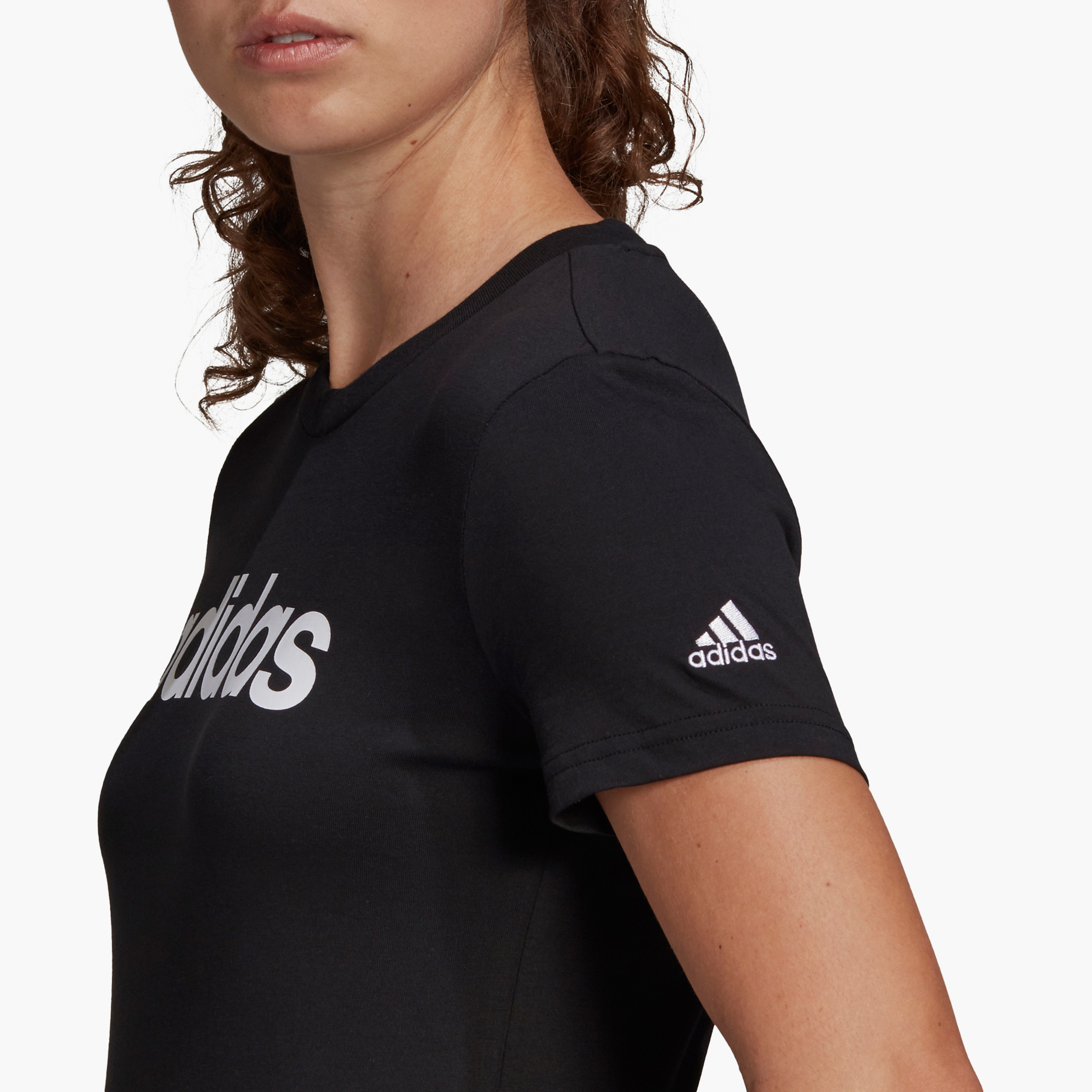 Slim fit deals adidas t shirt