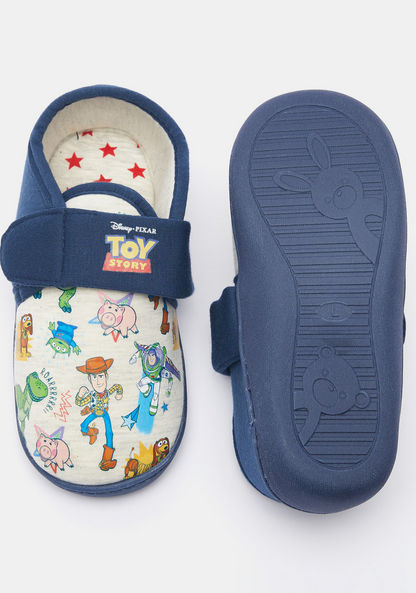 Toy Story Print Shoes with Hook and Loop Closure-Boy%27s Bedroom Slippers-image-4