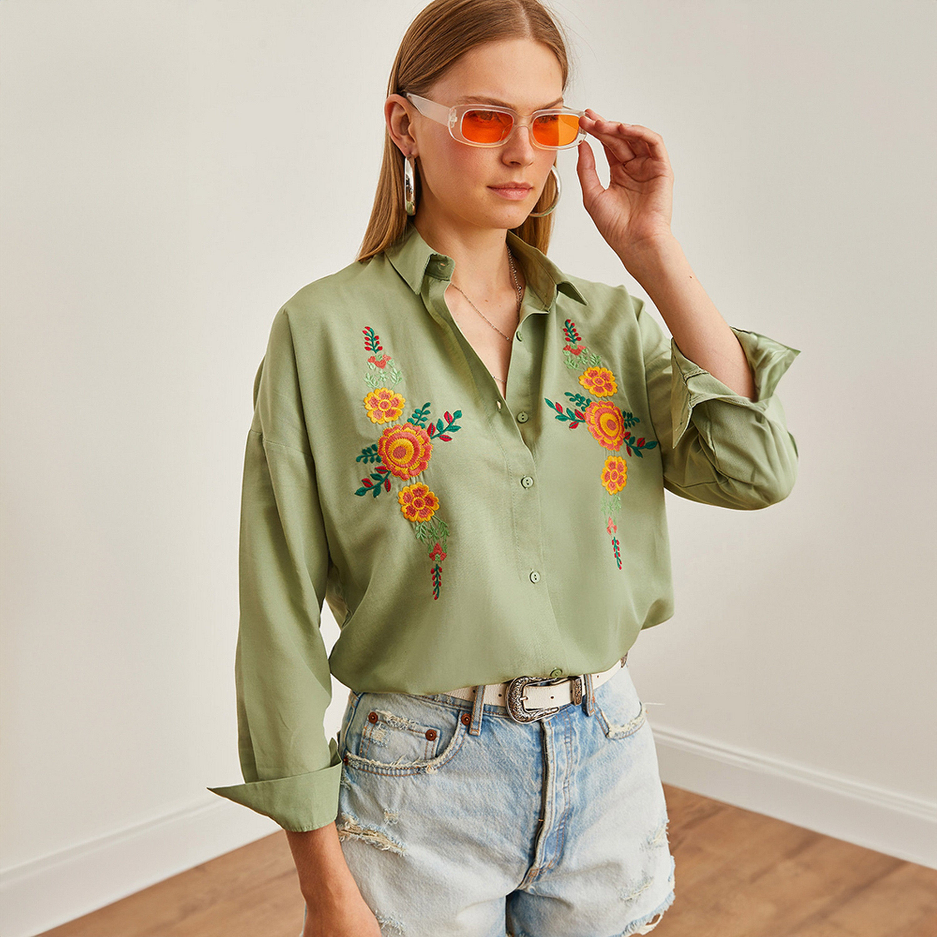 قميص نسائي مطرز بأوراق الشجر بأكمام منسدلة وياقة من أولالوك-women-clothing-shirtsandblouses-shirts-image-14