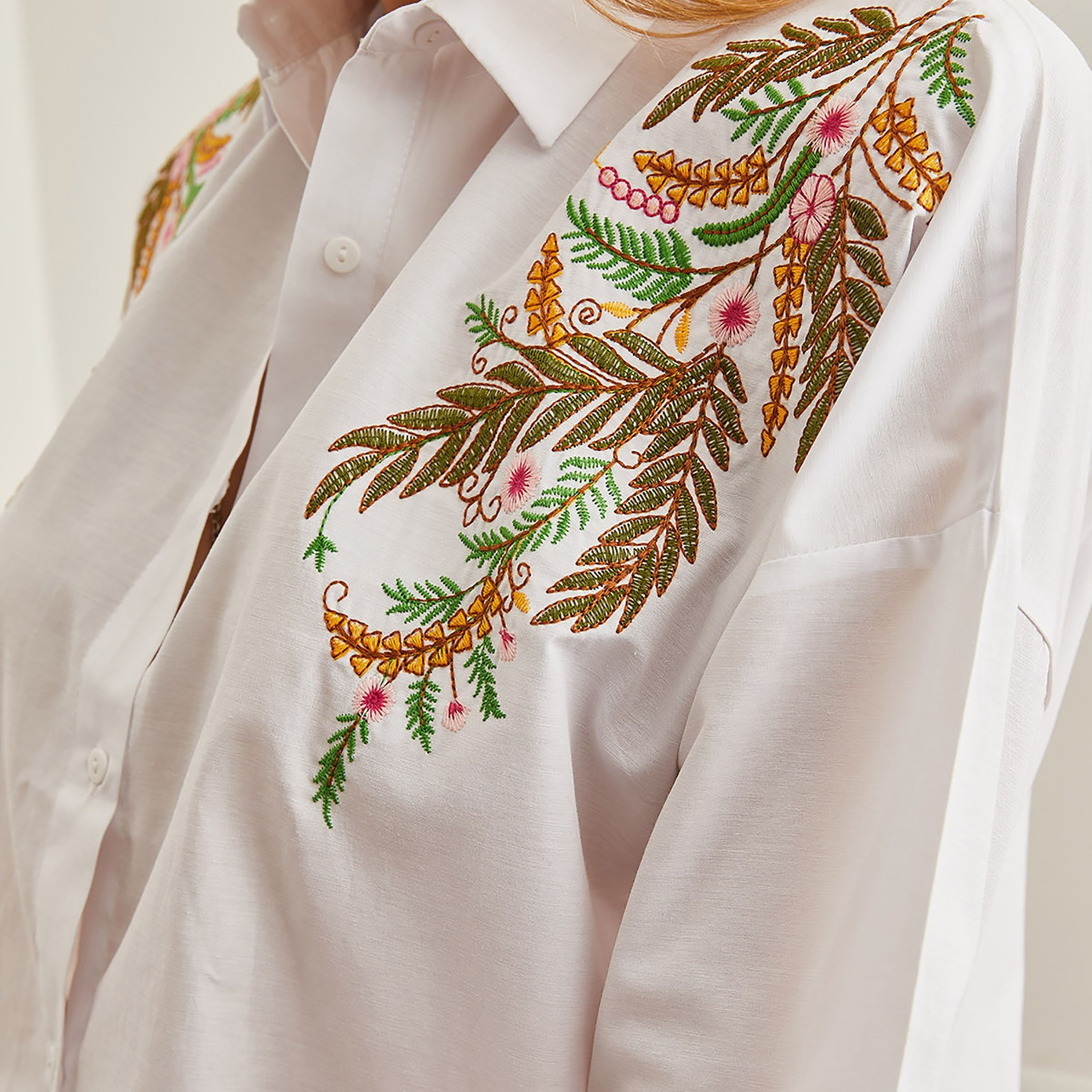 قميص نسائي مطرز بأوراق الشجر بأكمام منسدلة وياقة من أولالوك-women-clothing-shirtsandblouses-shirts-image-12