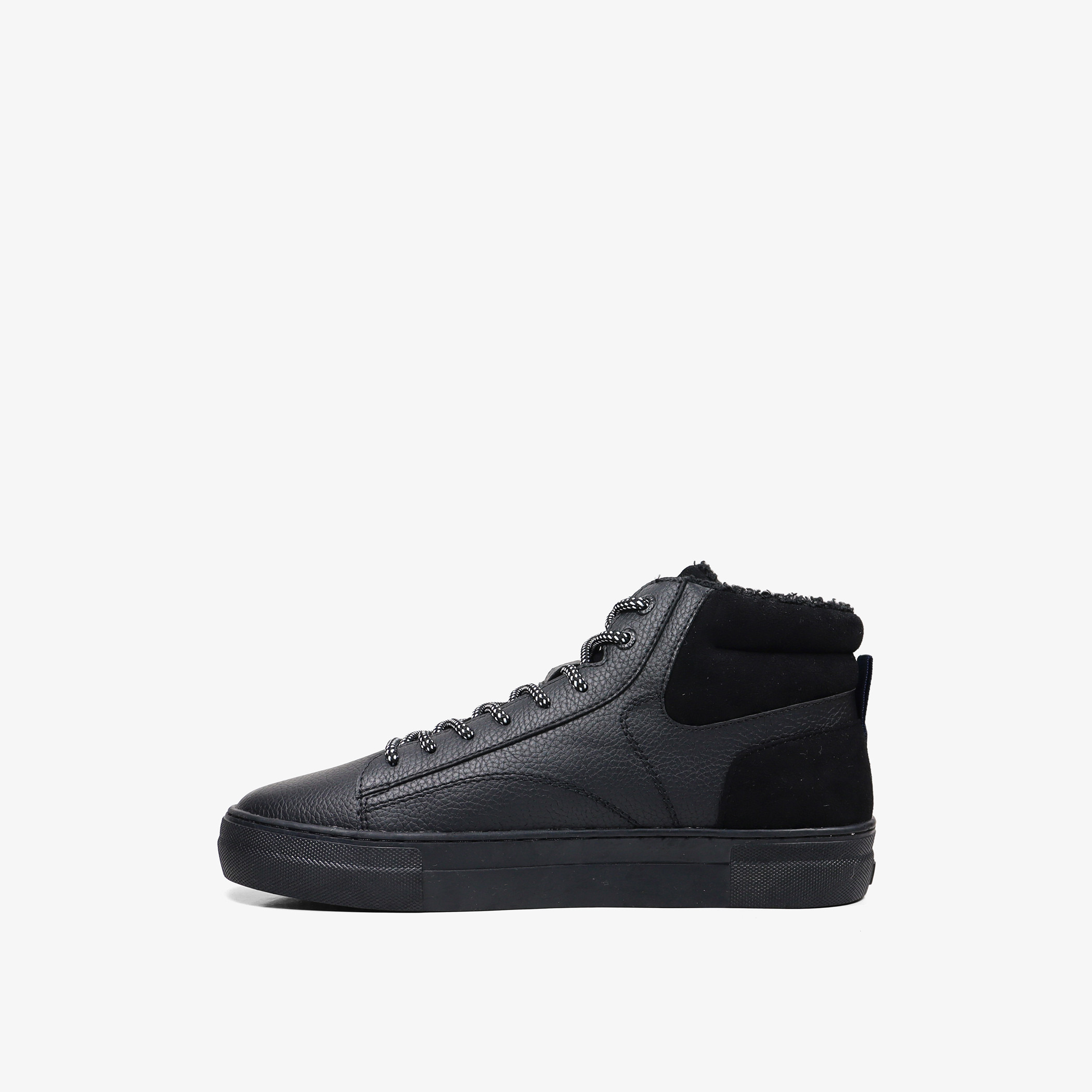 GAP Men's Logo Detail Sneakers with Lace-Up Closure - Portland Cup Mid M-men-shoes-sneakers-image-2