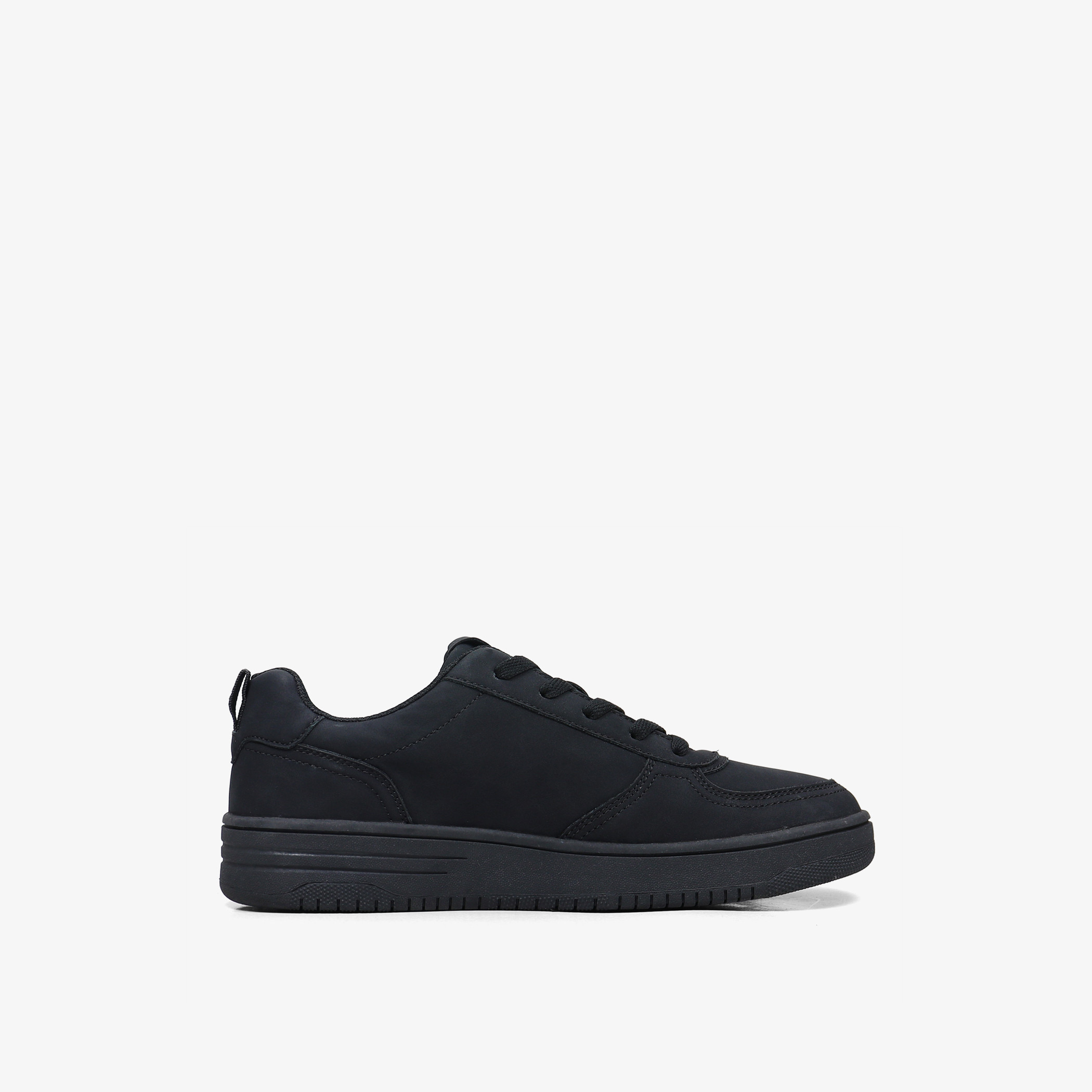 GAP Men's Solid Sneakers with Lace-Up Closure - Boston Cup Low M-men-shoes-sneakers-image-2
