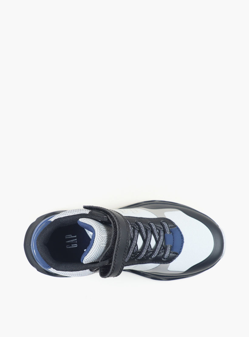 حذاء سنيكرز بشريط إغلاق لاصق ساكرامنتو للأولاد من جاب-boys-shoes-sneakers-image-4