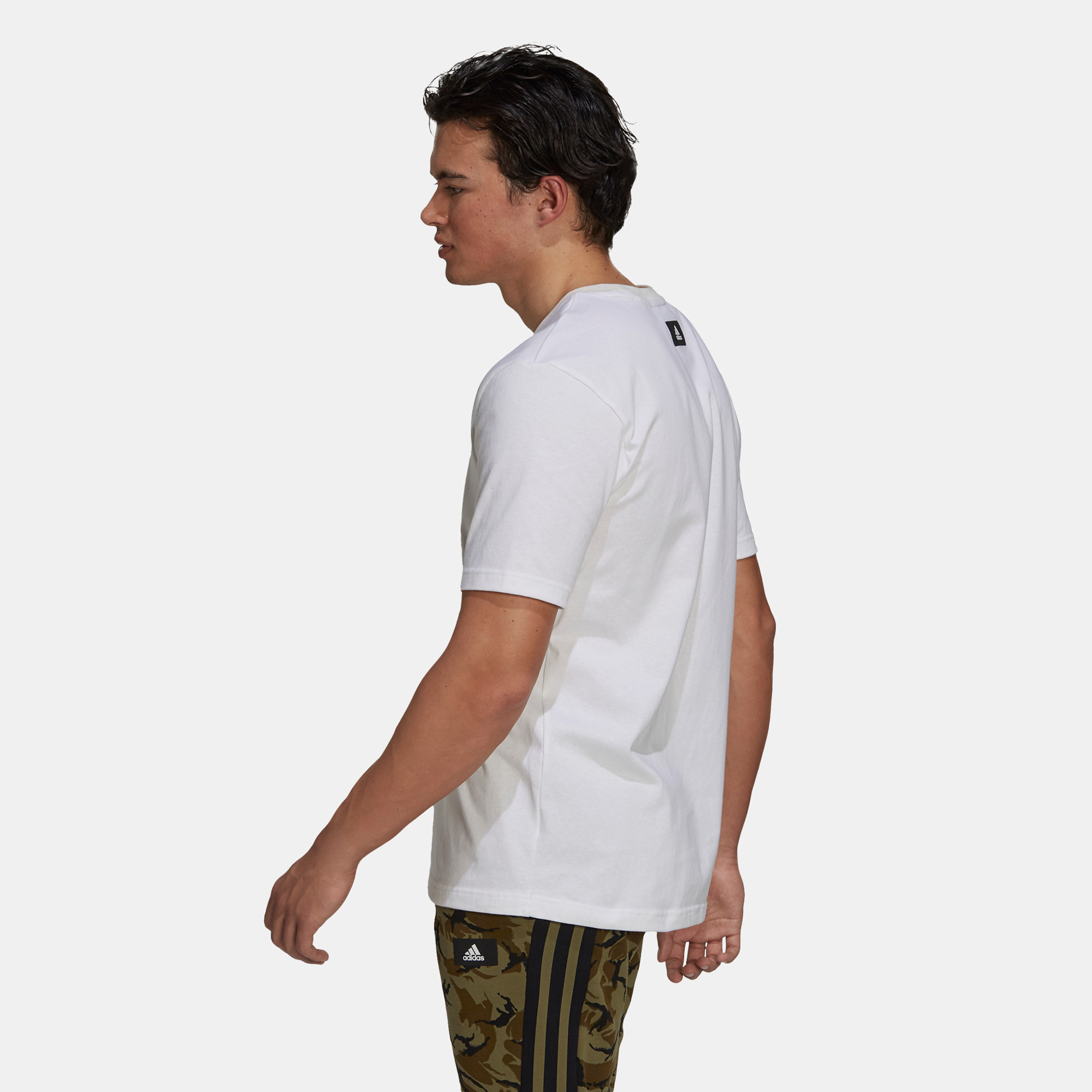 adidas///Sportswear Future Short ロゴ Tシャツ Adidas Future Icons Badge of Sport T-Shirt