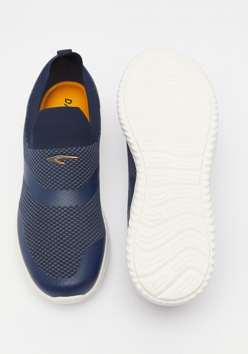 Dash Textured Slip-On Walking Shoes-Men%27s Sports Shoes-image-4