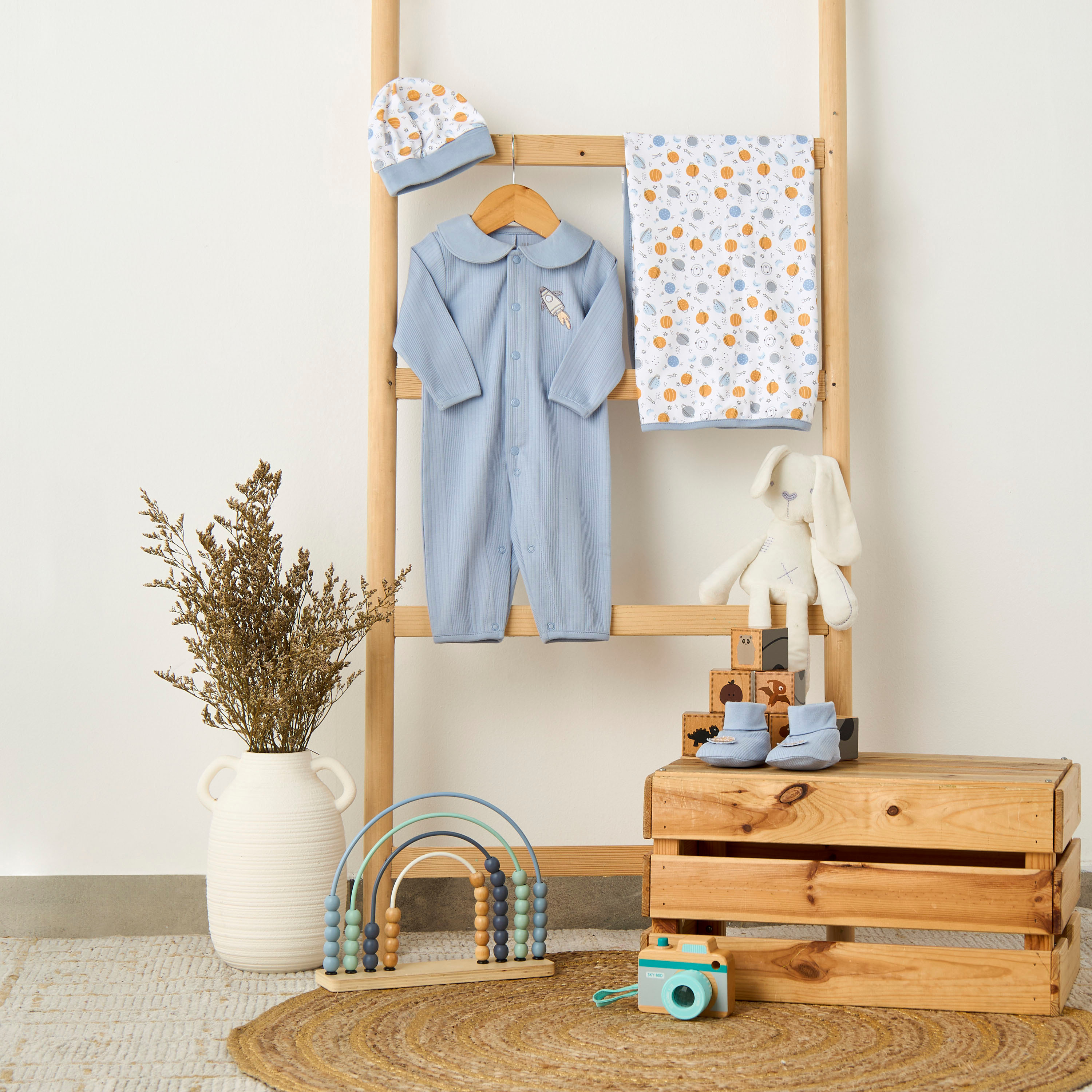Set of 5 Juniors Clothing Gift Set with Planet Print-baby-boys-clothing-setsandcoords-image-10