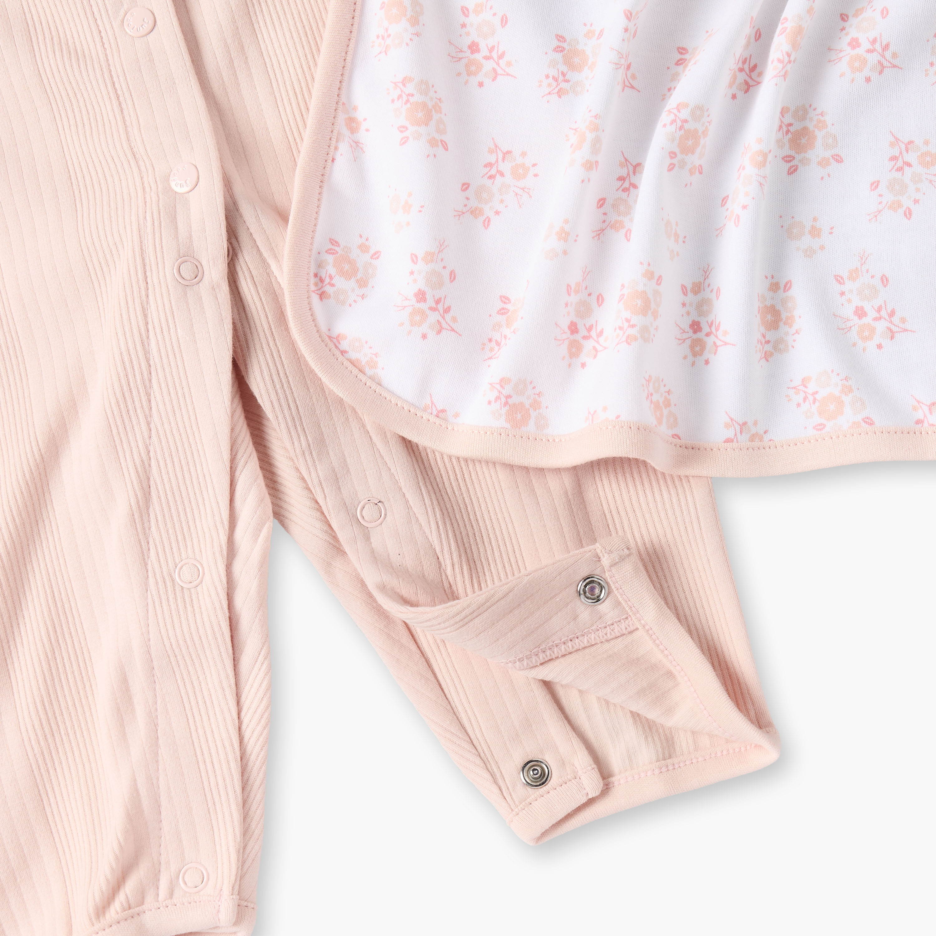 طقم هدايا ملابس 5 قطع بتطريزات زهرية من جونيورز-baby-girls-clothing-setsandcoords-image-9