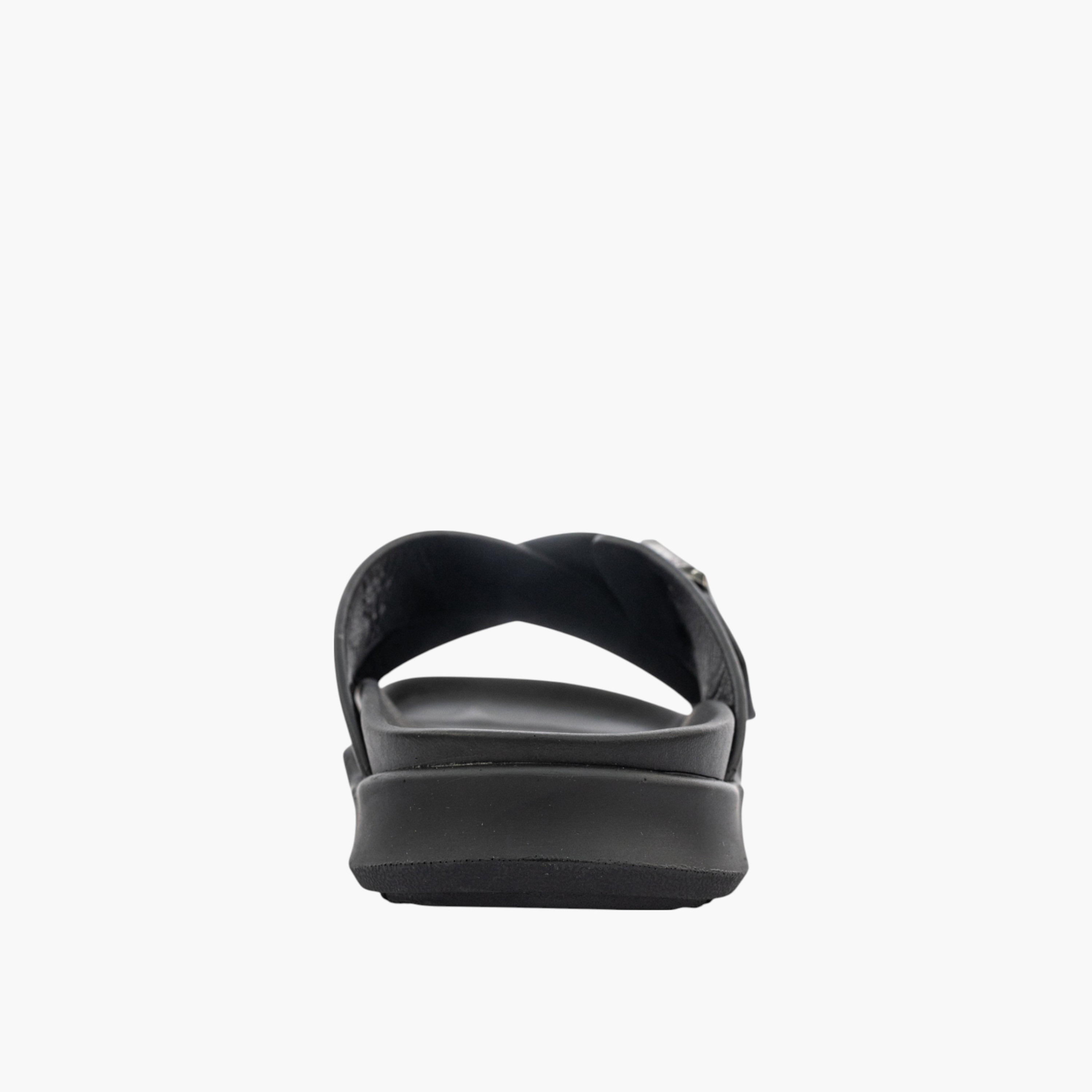صندل بأحزمة متقاطعة سهل الارتداء بزينة إبزيم  من لو كونفورت-men-shoes-sandals-image-5
