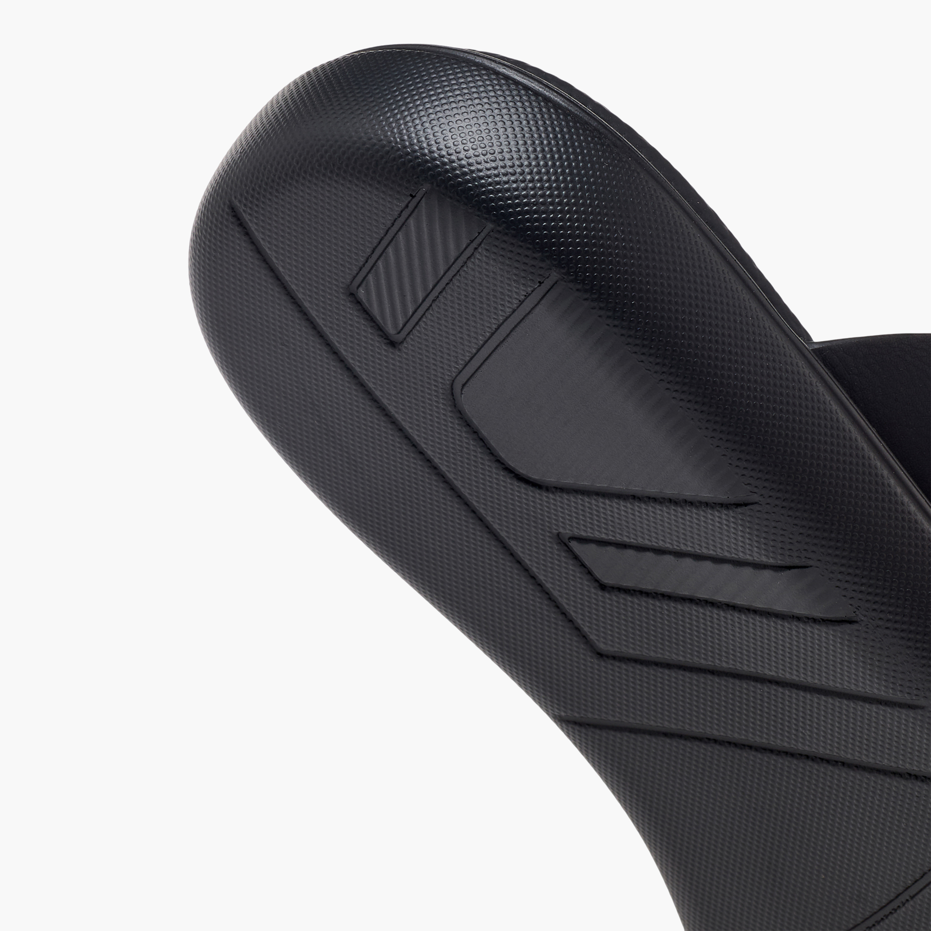 صندل مريح بأحزمة متقاطعة للرجال من إل بي إل من شو إكسبريس.-men-shoes-sandals-image-9