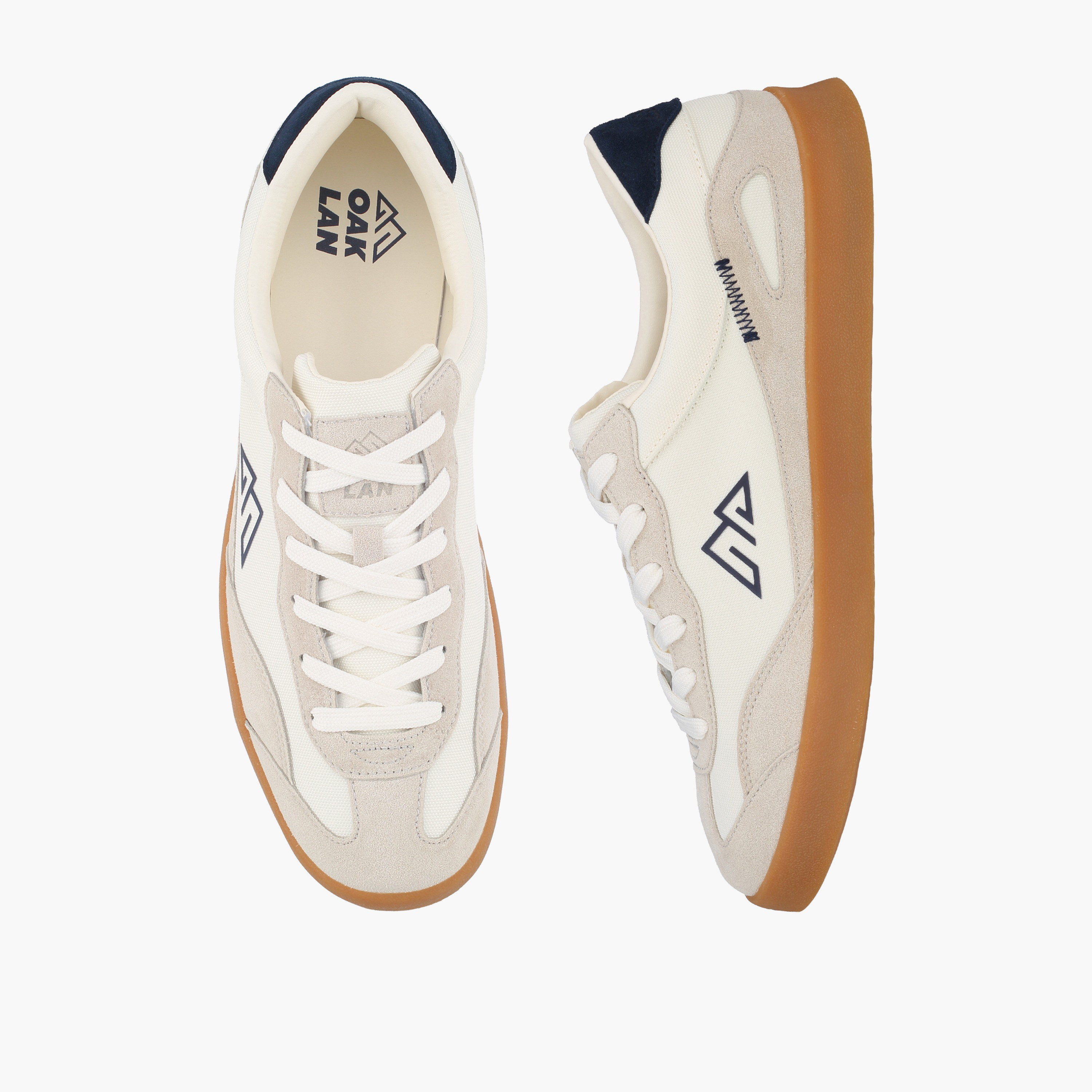 حذاء سنيكرز بطول الكاحل ورباط إغلاق للرجال من أوكلان من شو إكسبريس-men-shoes-sneakers-image-1