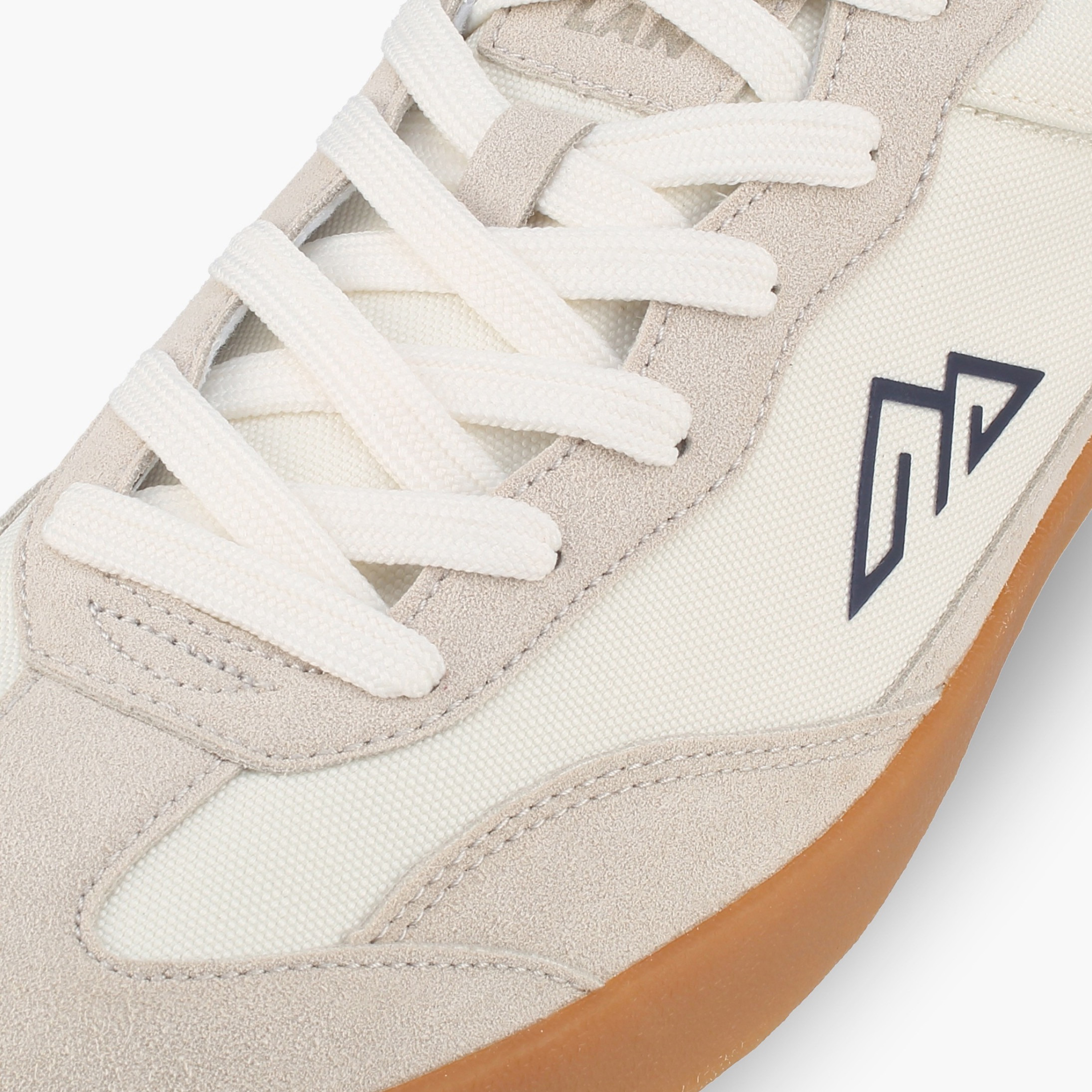 حذاء سنيكرز بطول الكاحل ورباط إغلاق للرجال من أوكلان من شو إكسبريس-men-shoes-sneakers-image-4