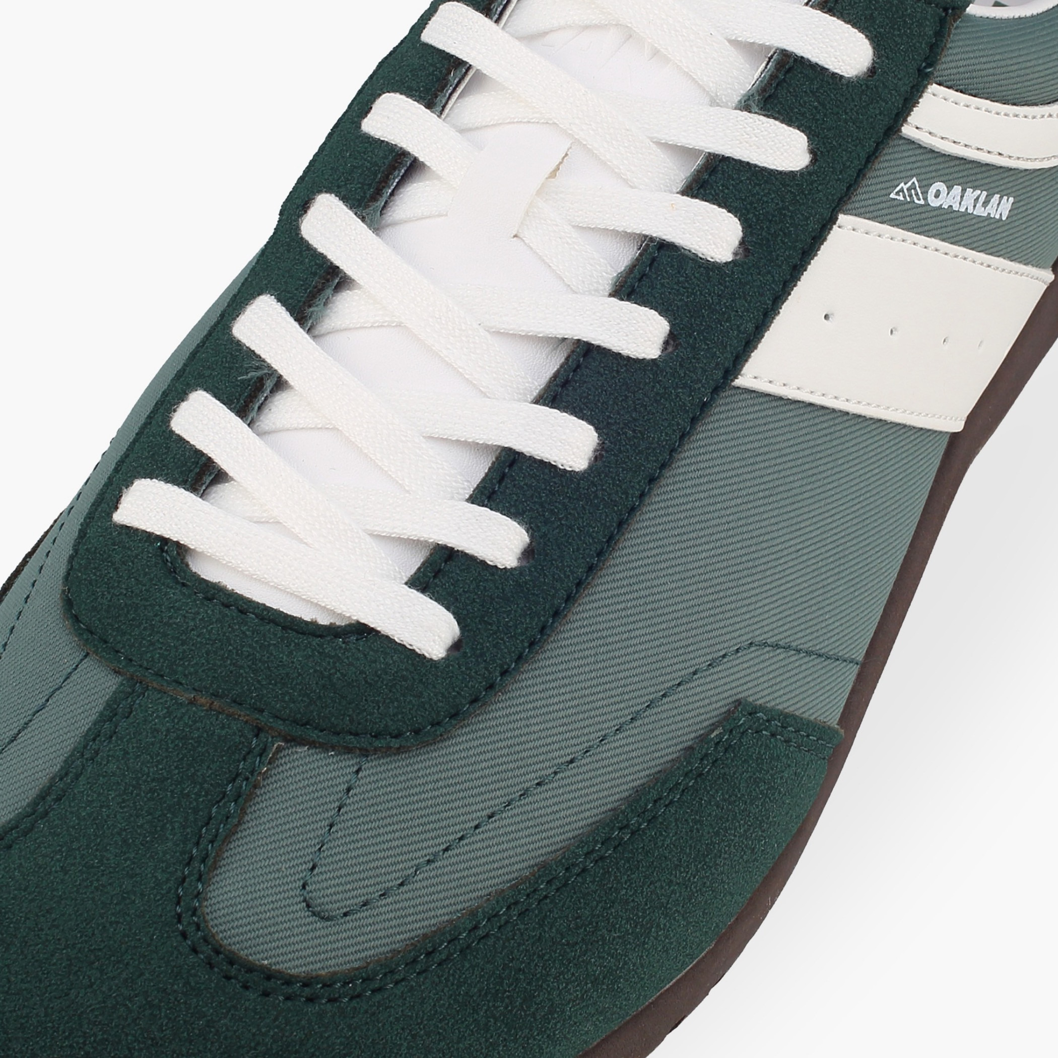 حذاء سنيكرز برباط للرجال من أوكلان من شو اكسبريس-men-shoes-sneakers-image-4