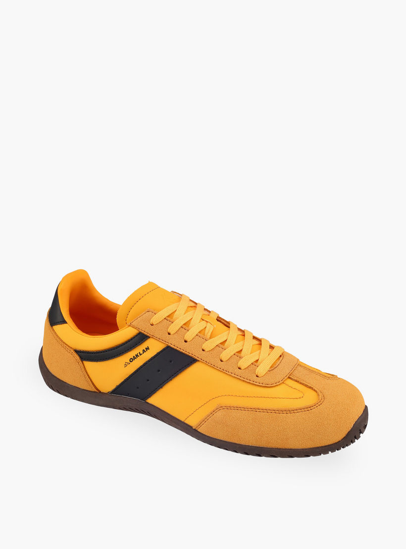 حذاء سنيكرز برباط للرجال من أوكلان من شو اكسبريس-men-shoes-sneakers-image-2