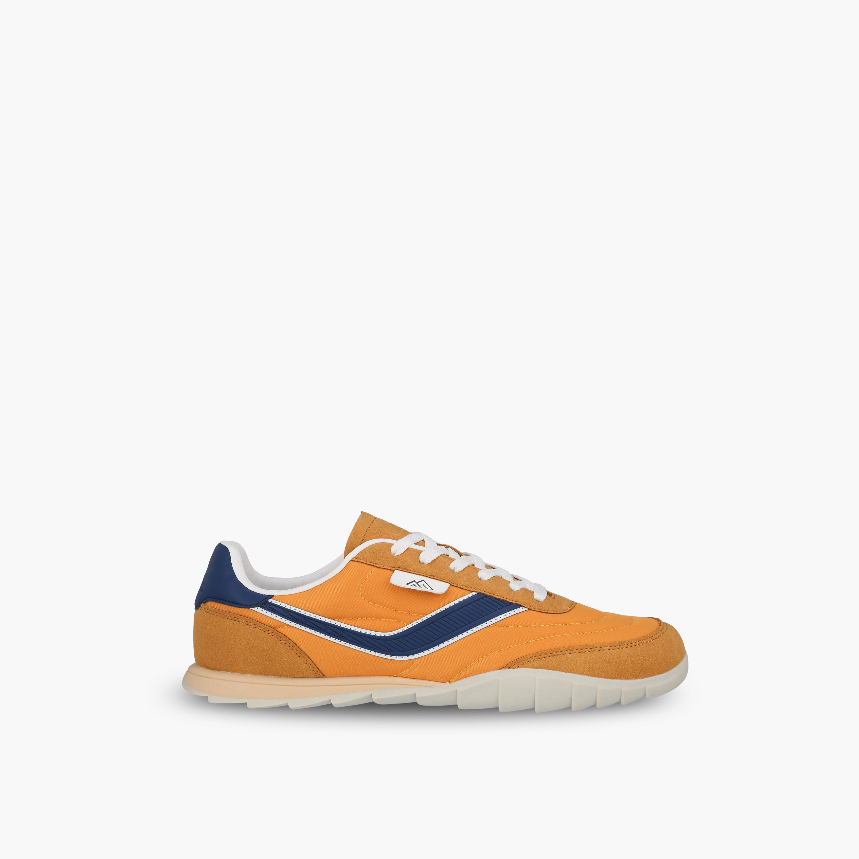 حذاء سنيكرز بكاحل ورباط إغلاق للرجال من أوكلان باي شوإكسبرس-men-shoes-sneakers-image-8