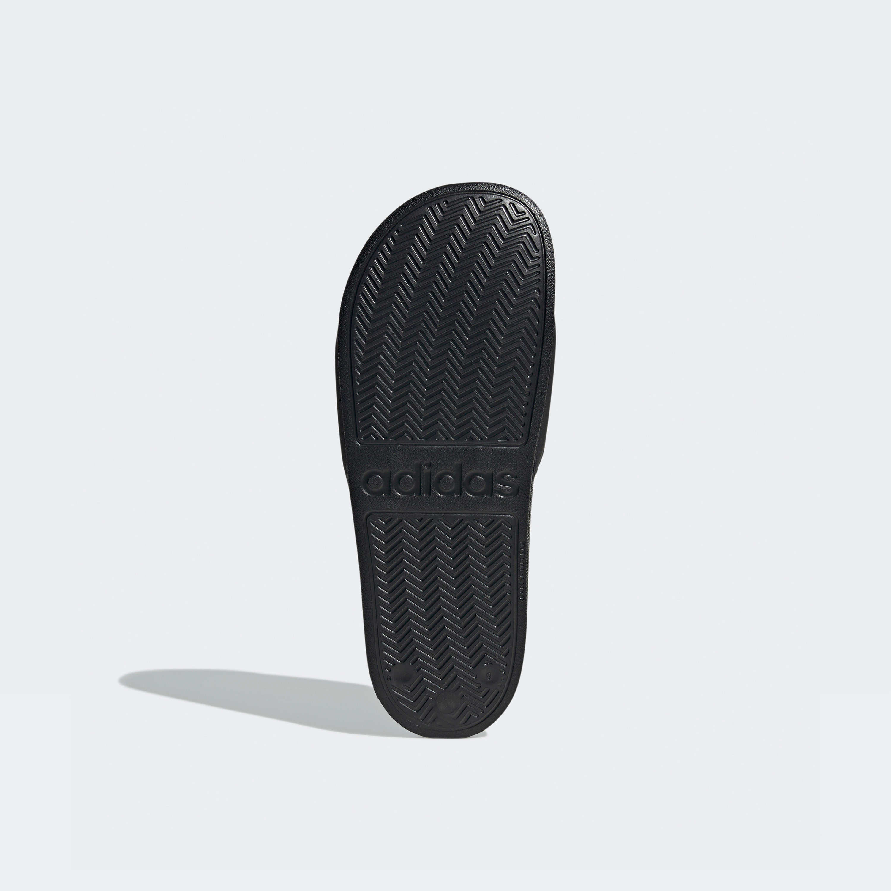 أديداس - شبشب استحمام أديليت للجنسين GW8747-men-shoes-flipflopsandslides-image-5