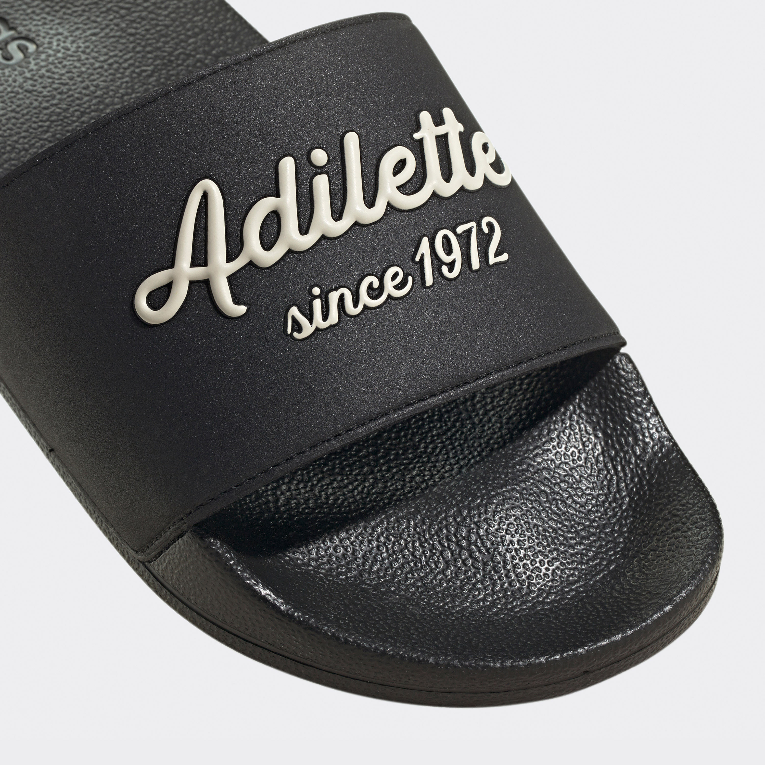 أديداس - شبشب استحمام أديليت للجنسين GW8747-men-shoes-flipflopsandslides-image-7