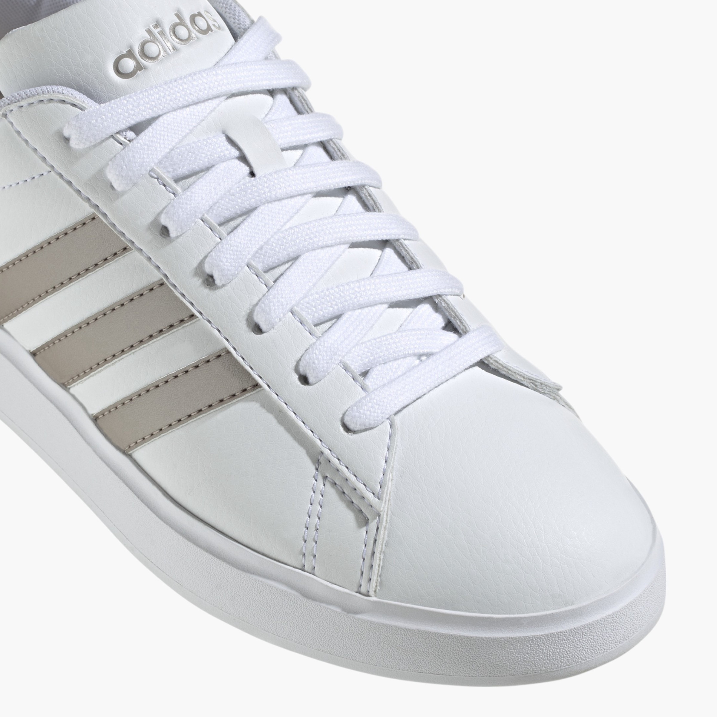 حذاء سنيكرز جراند كورت 2.0 برباط إغلاق للنساء من أديداس - GW9215-women-shoes-sneakers-image-6