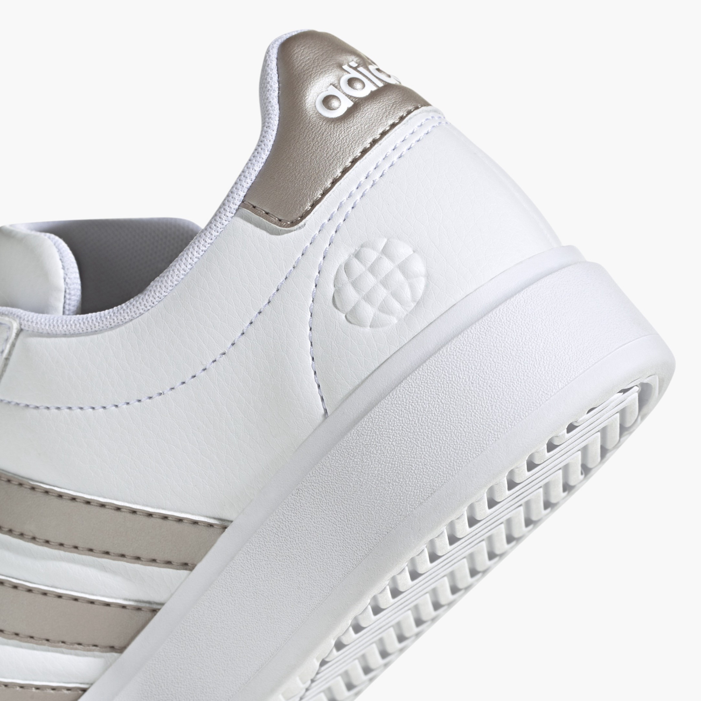 حذاء سنيكرز جراند كورت 2.0 برباط إغلاق للنساء من أديداس - GW9215-women-shoes-sneakers-image-5