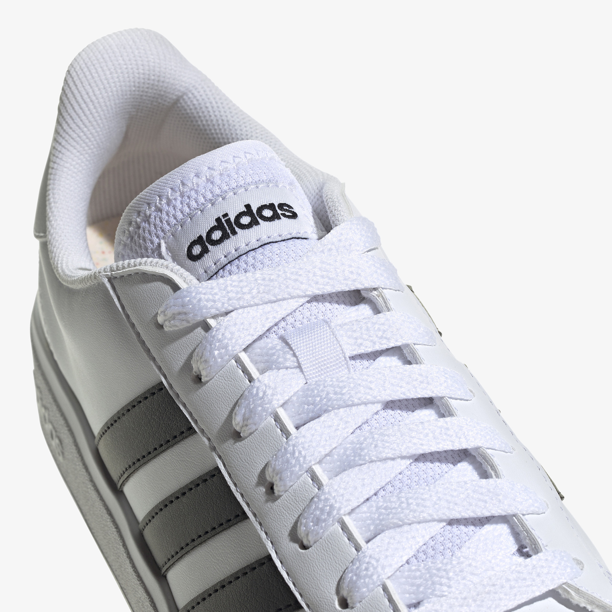 حذاء سنيكرز جراند كورت بيز 2.0 برباط للنساء من أديداس - GW9261-women-shoes-sneakers-image-5