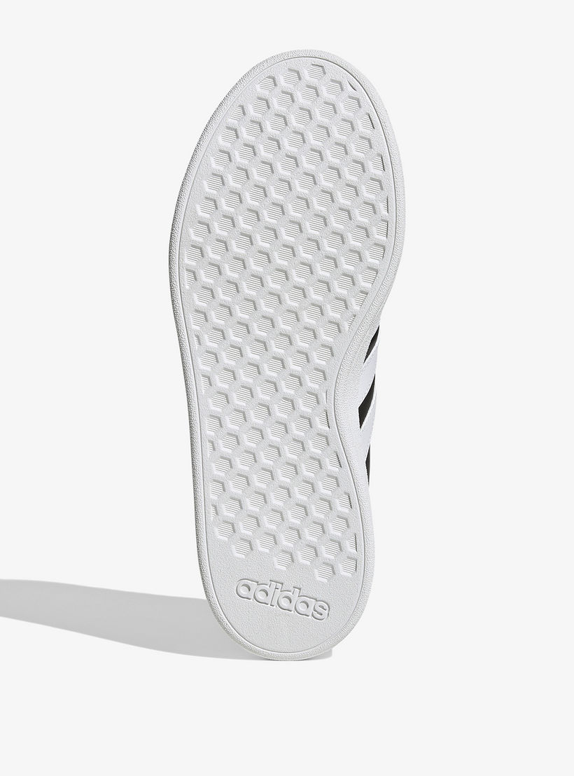 حذاء سنيكرز برباط إغلاق للنساء من أديداس - GRAND COURT BASE 2.0-women-shoes-sneakers-image-4