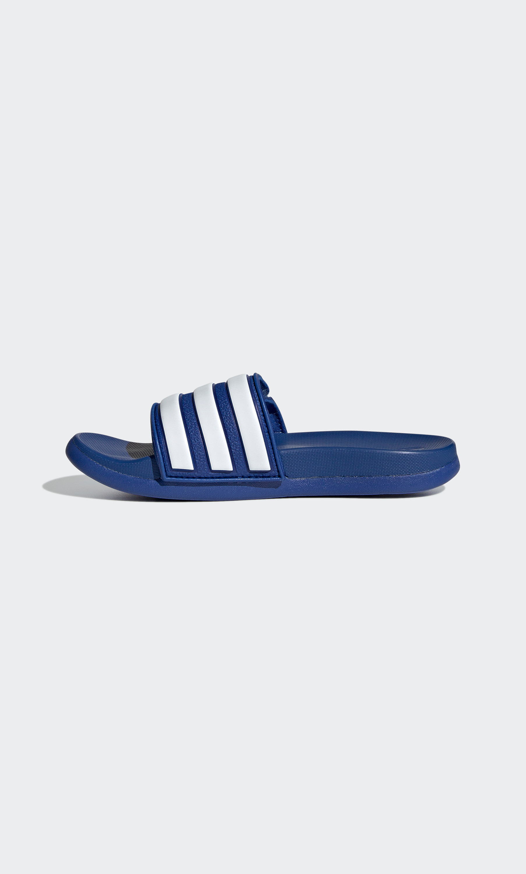 GZ5329 شباشب اديليت كومفورت اي دي جي للأطفال من اديداس-boys-shoes-flipflopsandslides-image-3