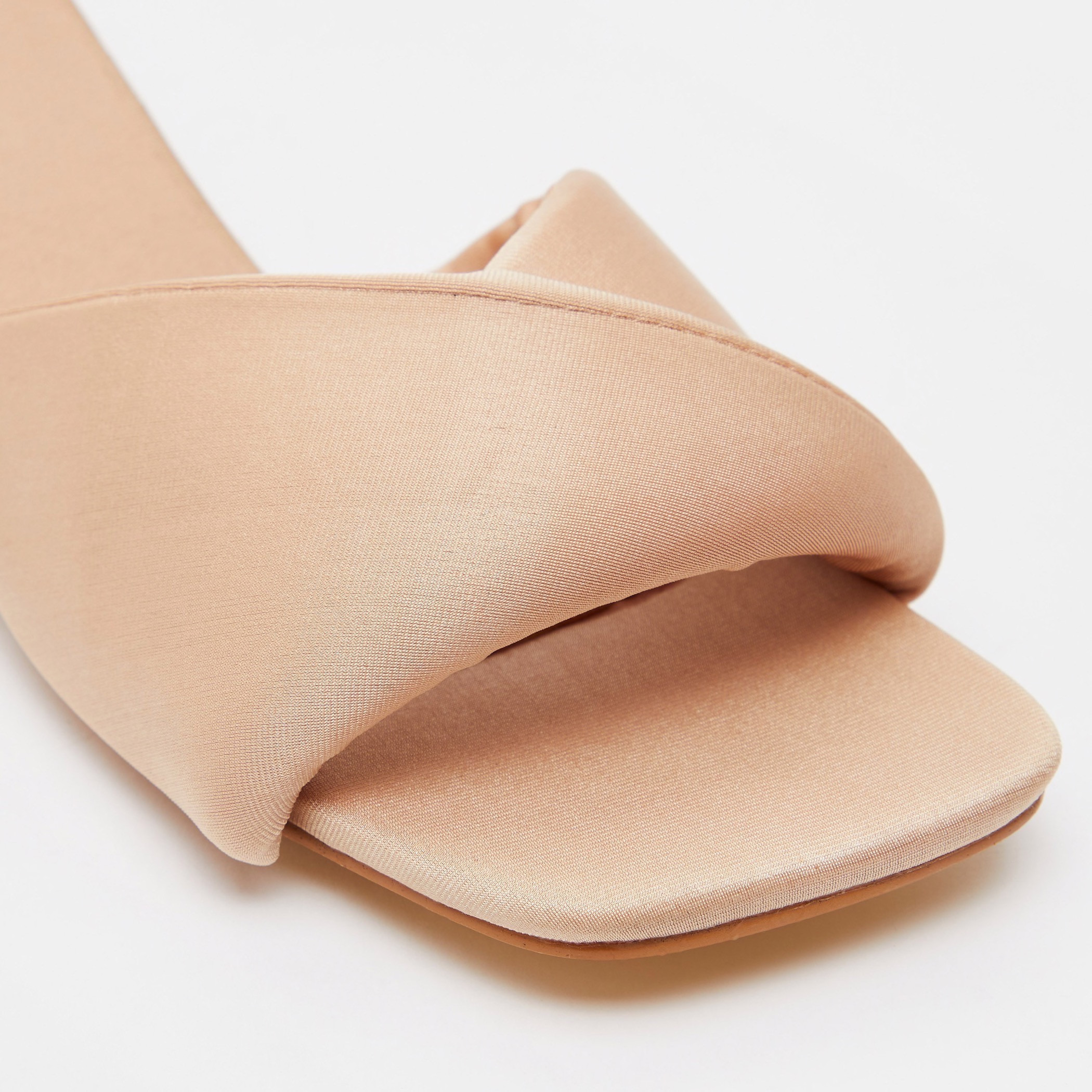 صندل سهل الارتداء بمقدّمة مفتوحة وكعب سميك-women-shoes-heels-image-4