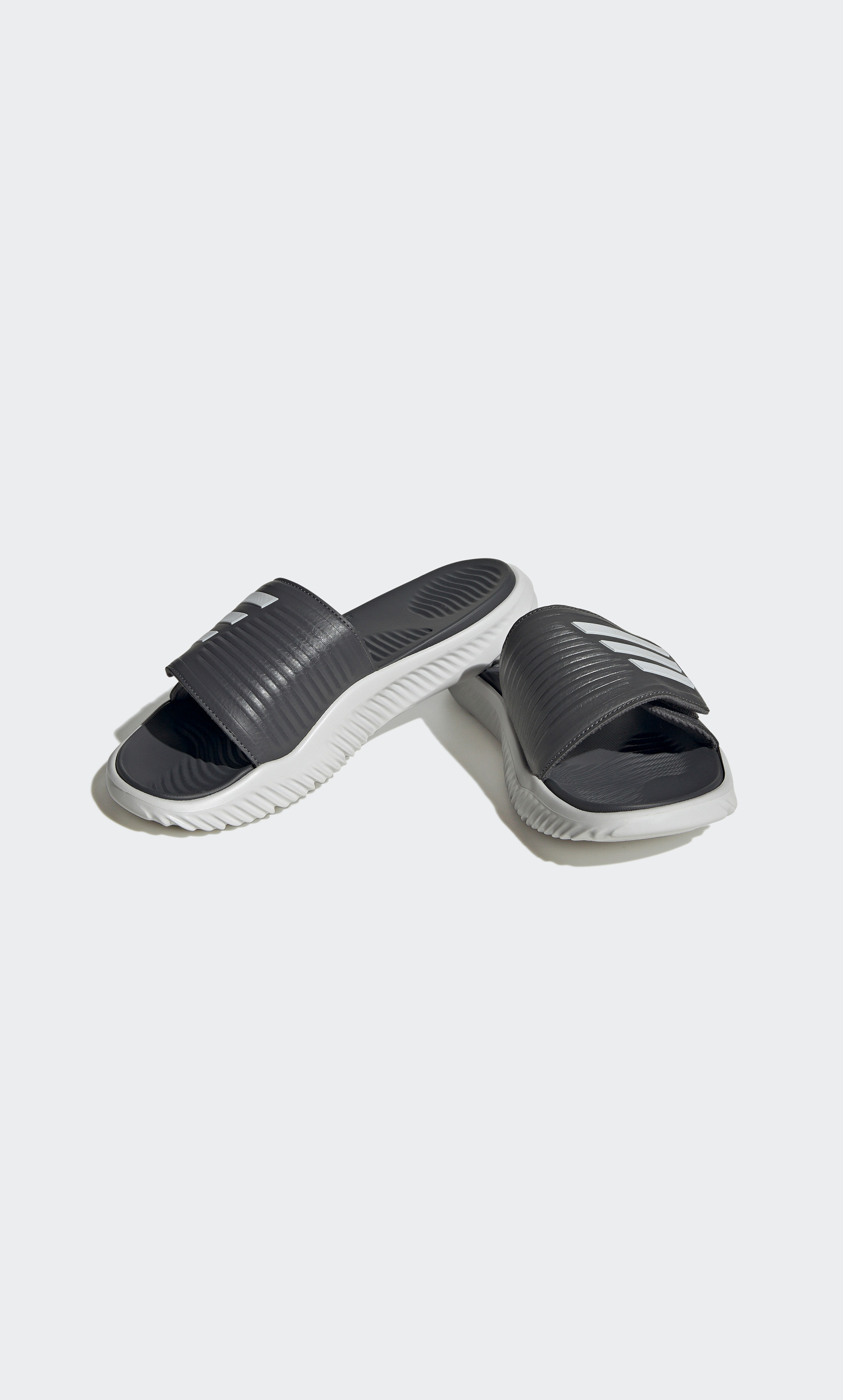 GZ9503 شباشب سلايد الفا باونس 2.0 من الجنسين من اديداس-men-shoes-flipflopsandslides-image-1
