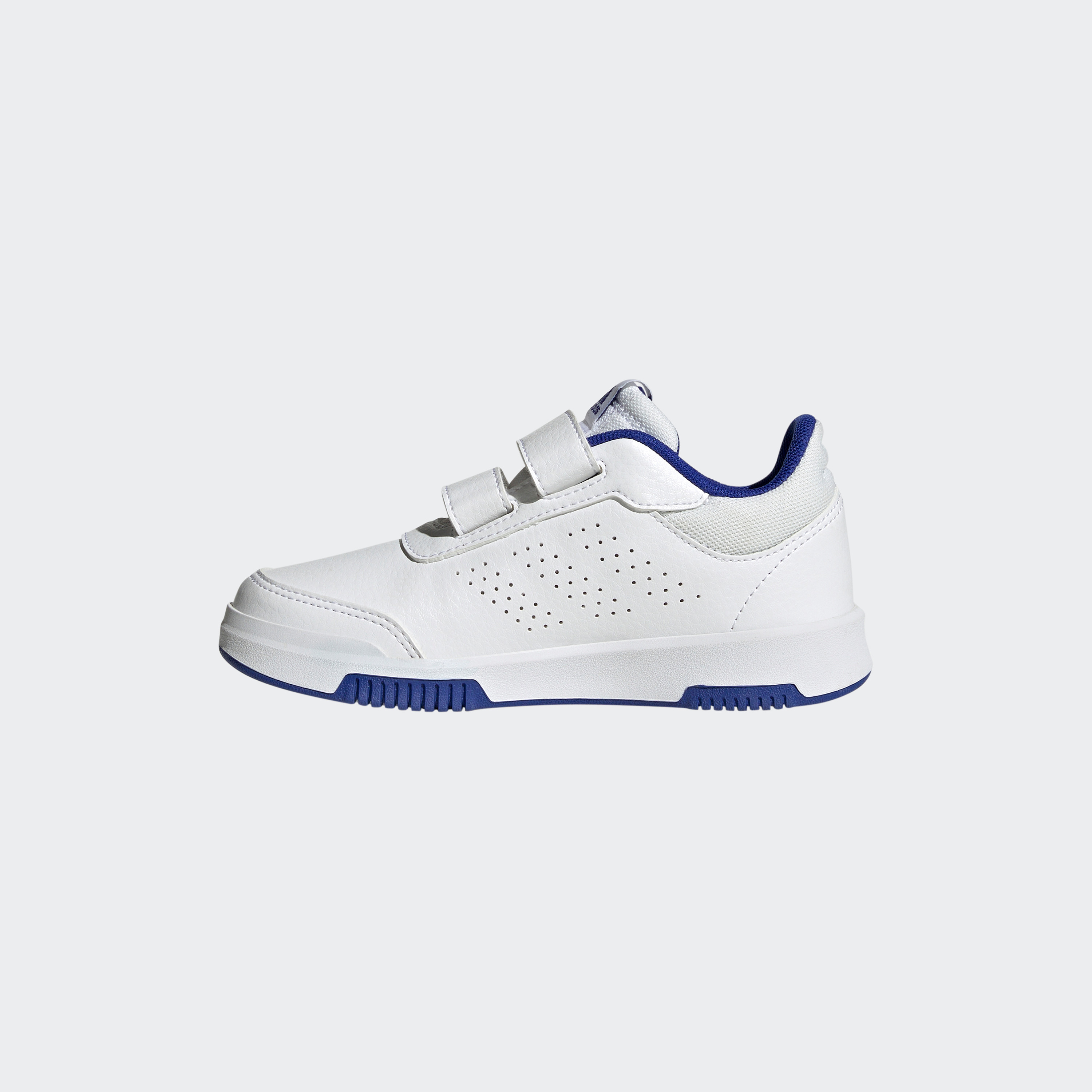 حذاء تدريب رياضي تنسور للاطفال مزود بخطاف وحلقة من اديداس| او اي-sports-boys-shoes-image-3